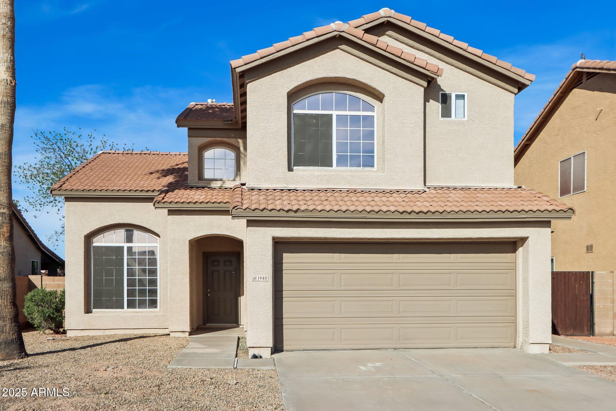 1940 E OAKLAND Street, Chandler, AZ 85225