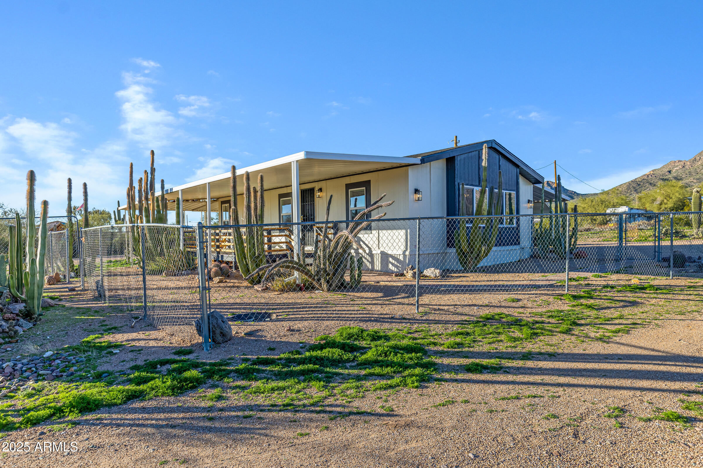 4556 N IRONWOOD Drive N, Apache Junction, AZ 85120
