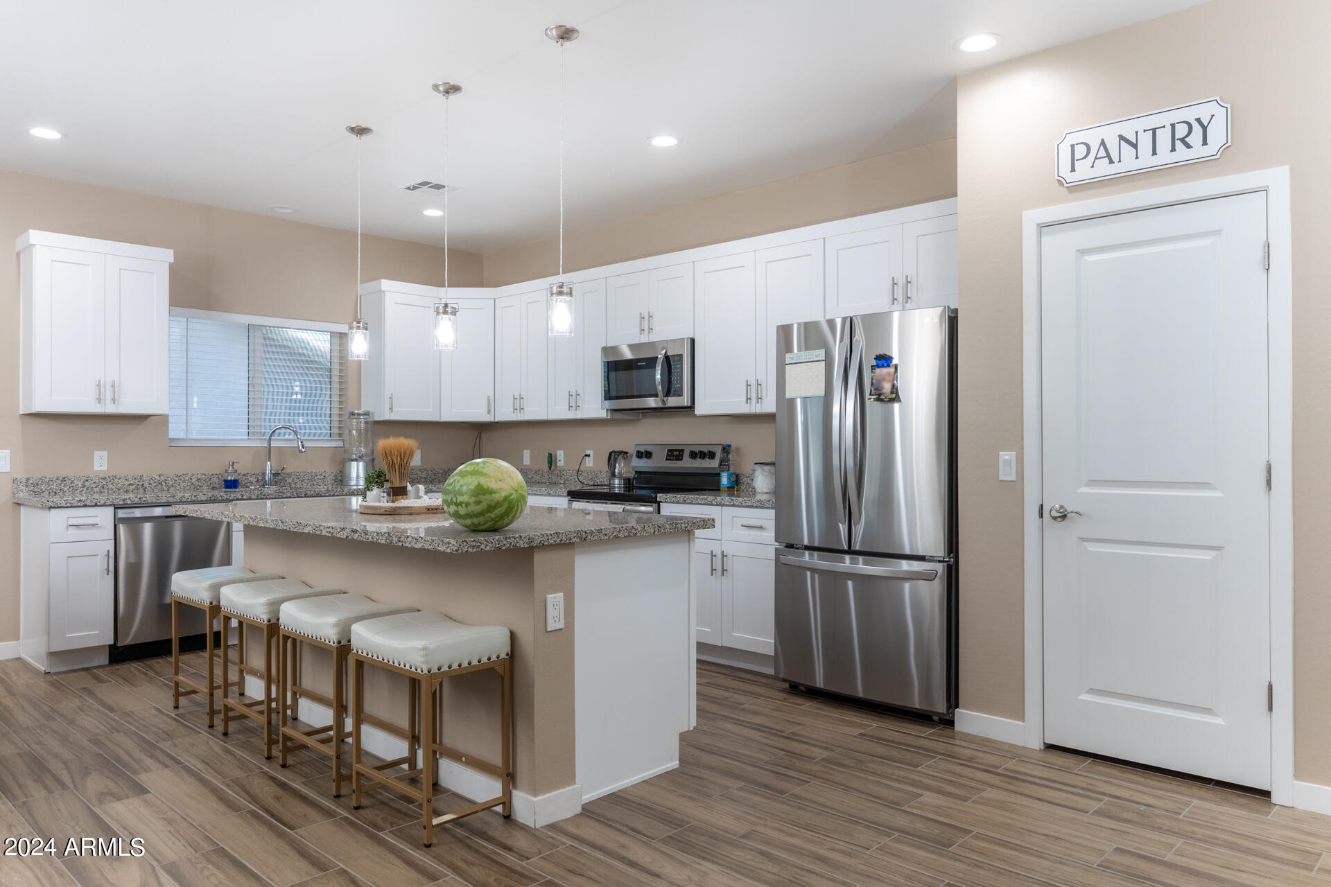 14594 S AVALON Road, Arizona City, AZ 85123