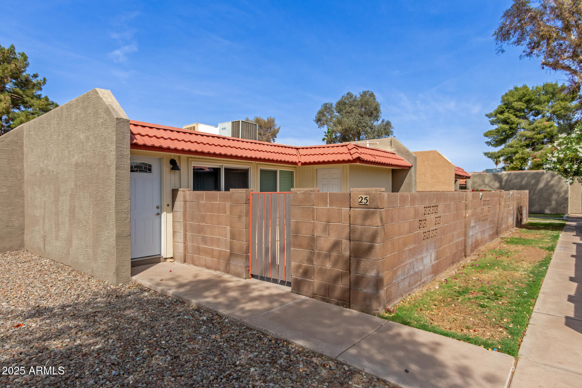 601 N MAY 25, Mesa, AZ 85201