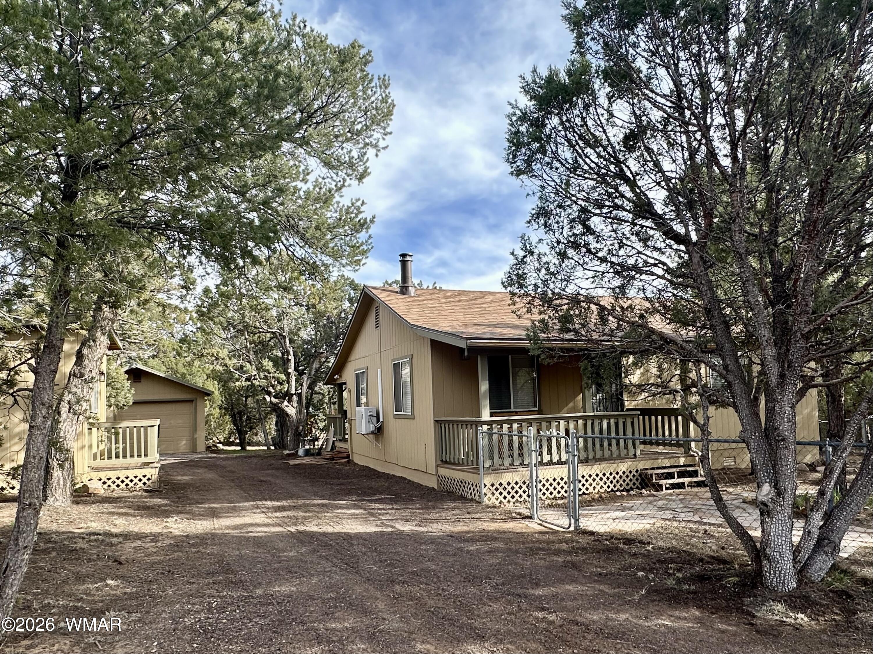 2927 Wildcat Trail, Overgaard, AZ 85933