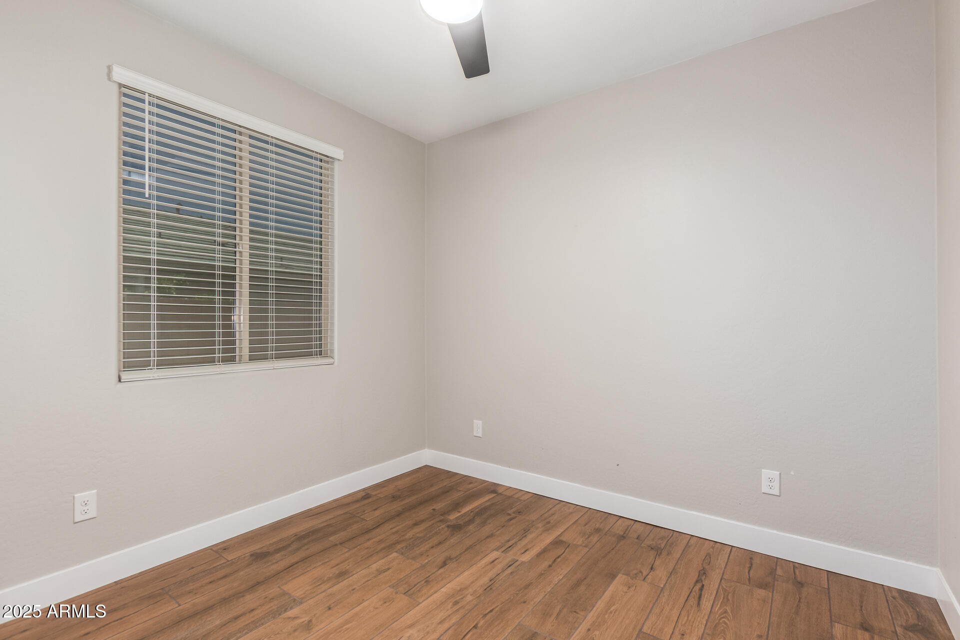 Thumbnail 24