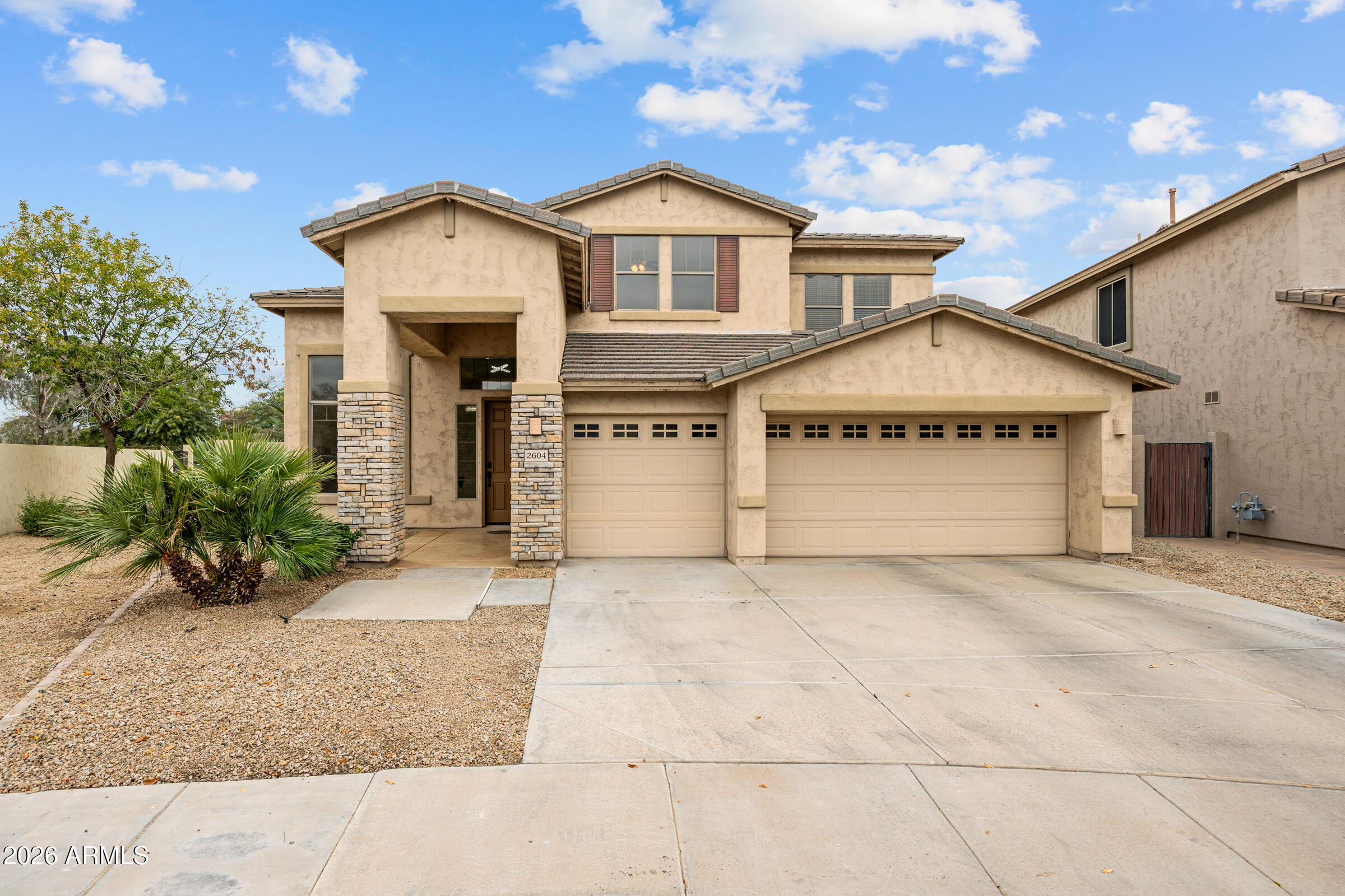 2604 E GLASS Lane, Phoenix, AZ 85042