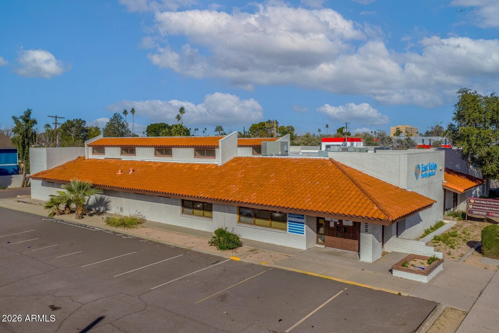 606 N COUNTRY CLUB Drive, Mesa, AZ 85201