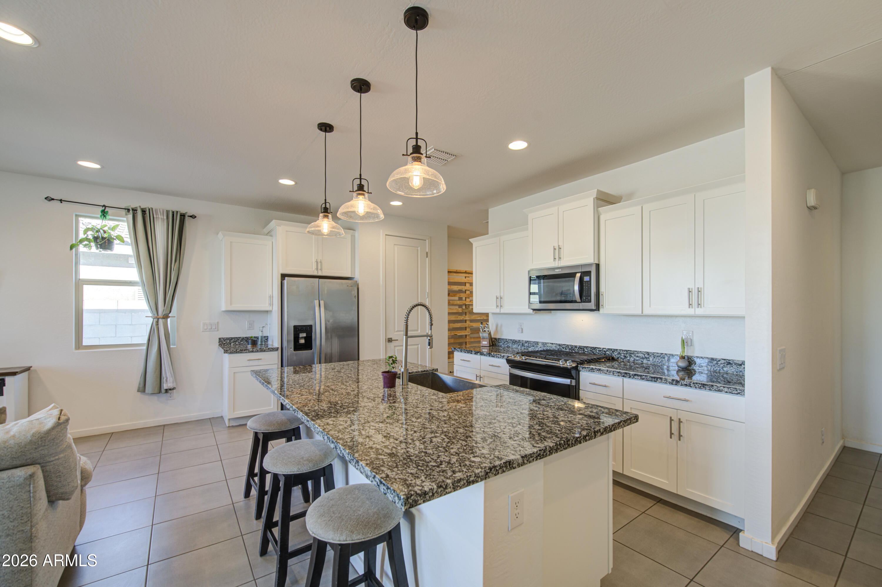 17312 W RED FOX Road, Surprise, AZ 85387