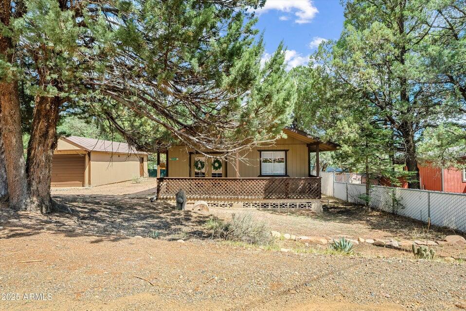 4079 N Cherri Lynn Drive, Pine, AZ 85544 — Photo 1 of 27