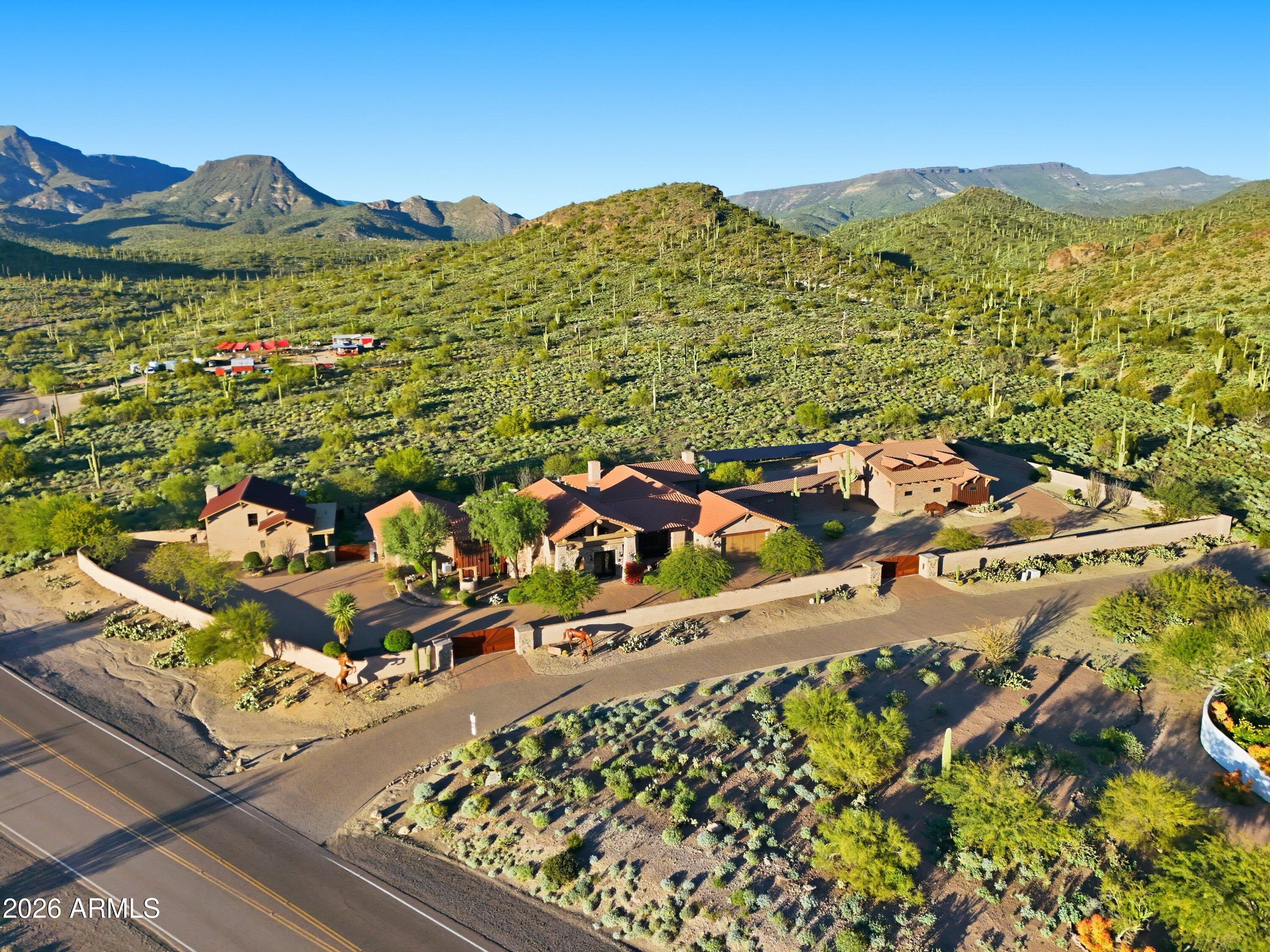 42531 N SPUR CROSS Road, Cave Creek, AZ 85331 — Photo 1 of 75