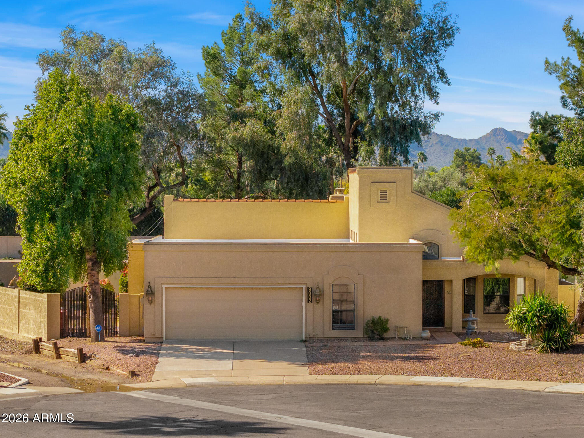 9002 N 83rd Street, Scottsdale, AZ 85258 — Photo 1 of 10