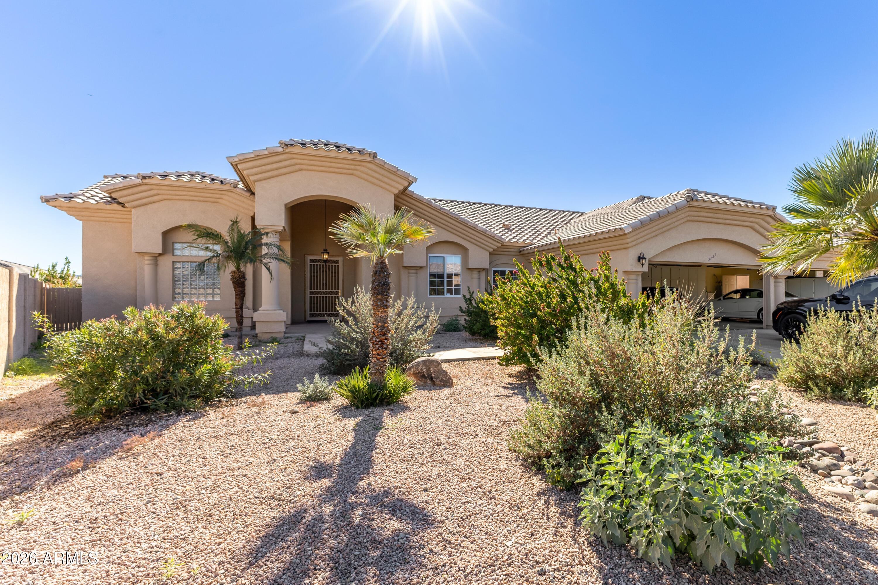 2723 E ACOMA Drive, Phoenix, AZ 85032