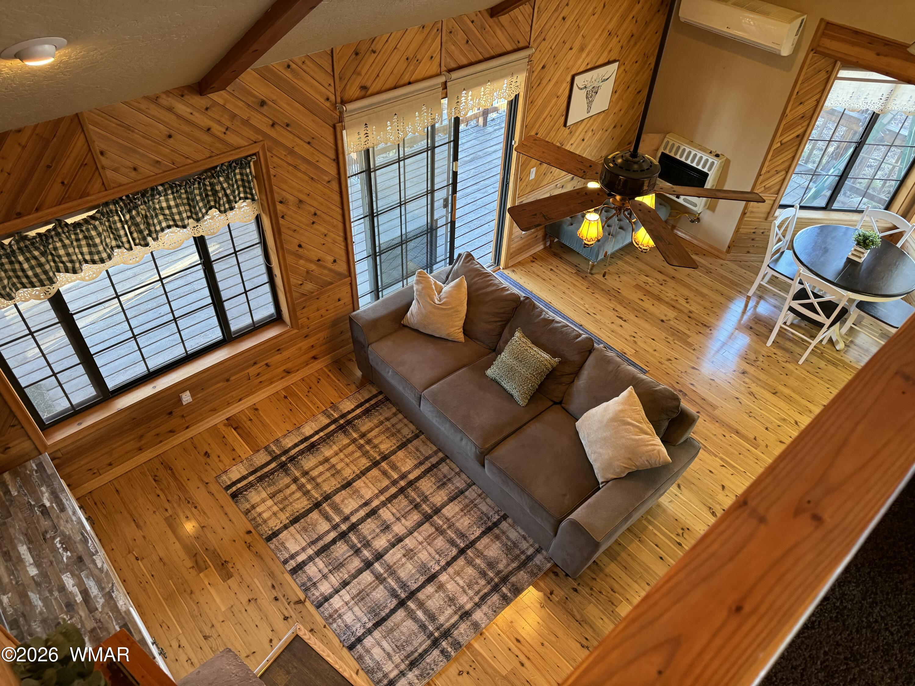 2740 Air Park Drive, Overgaard, AZ 85933