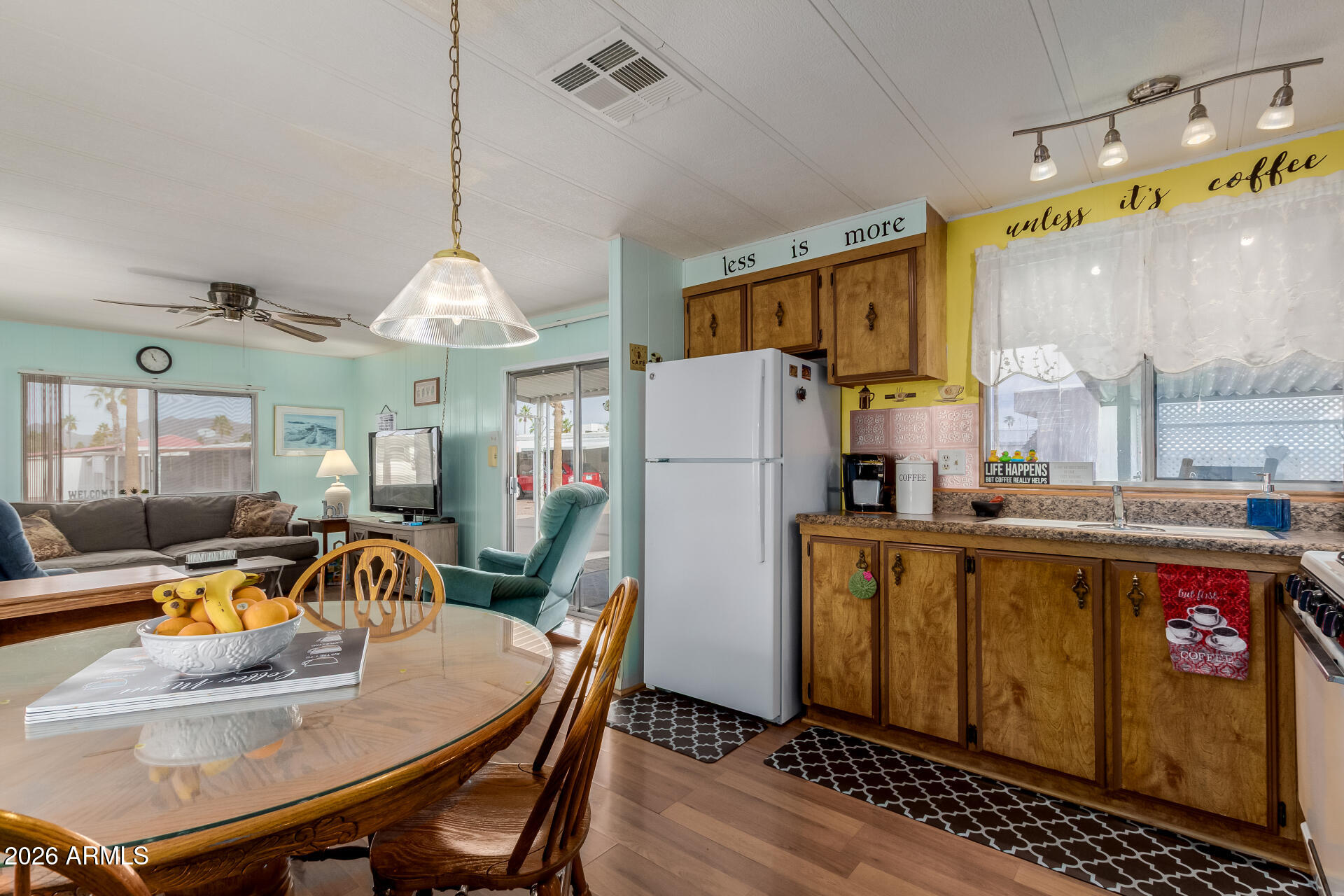 800 W APACHE Trail 77, Apache Junction, AZ 85120