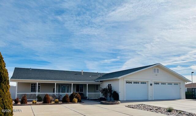 1410 Smithson Drive, Holbrook, AZ 86025