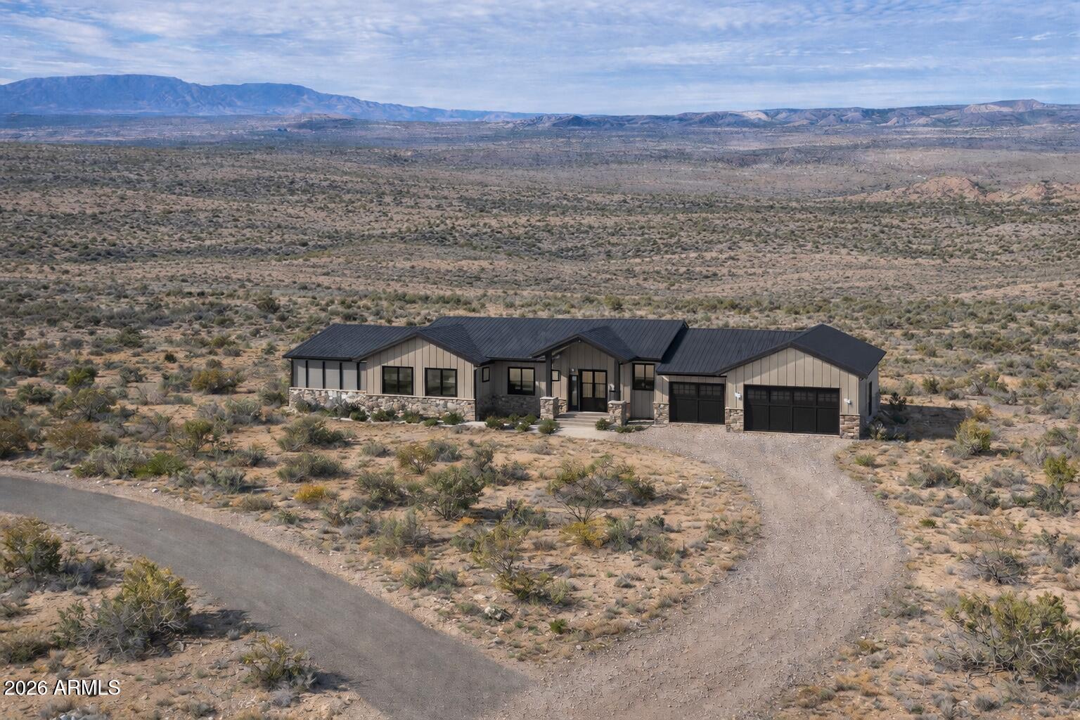 6679 N CANYON Road 96, Rimrock, AZ 86335