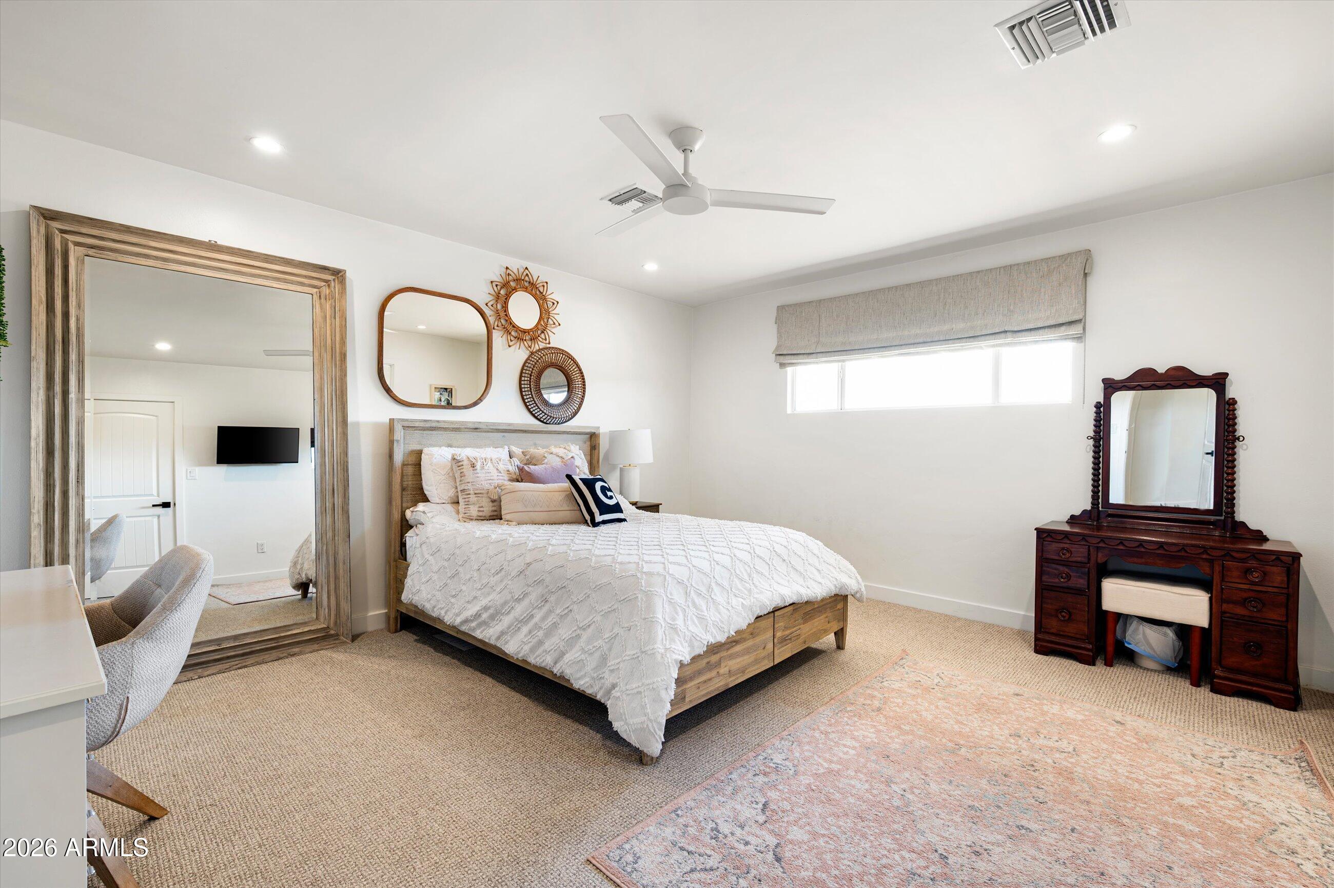 Thumbnail 32