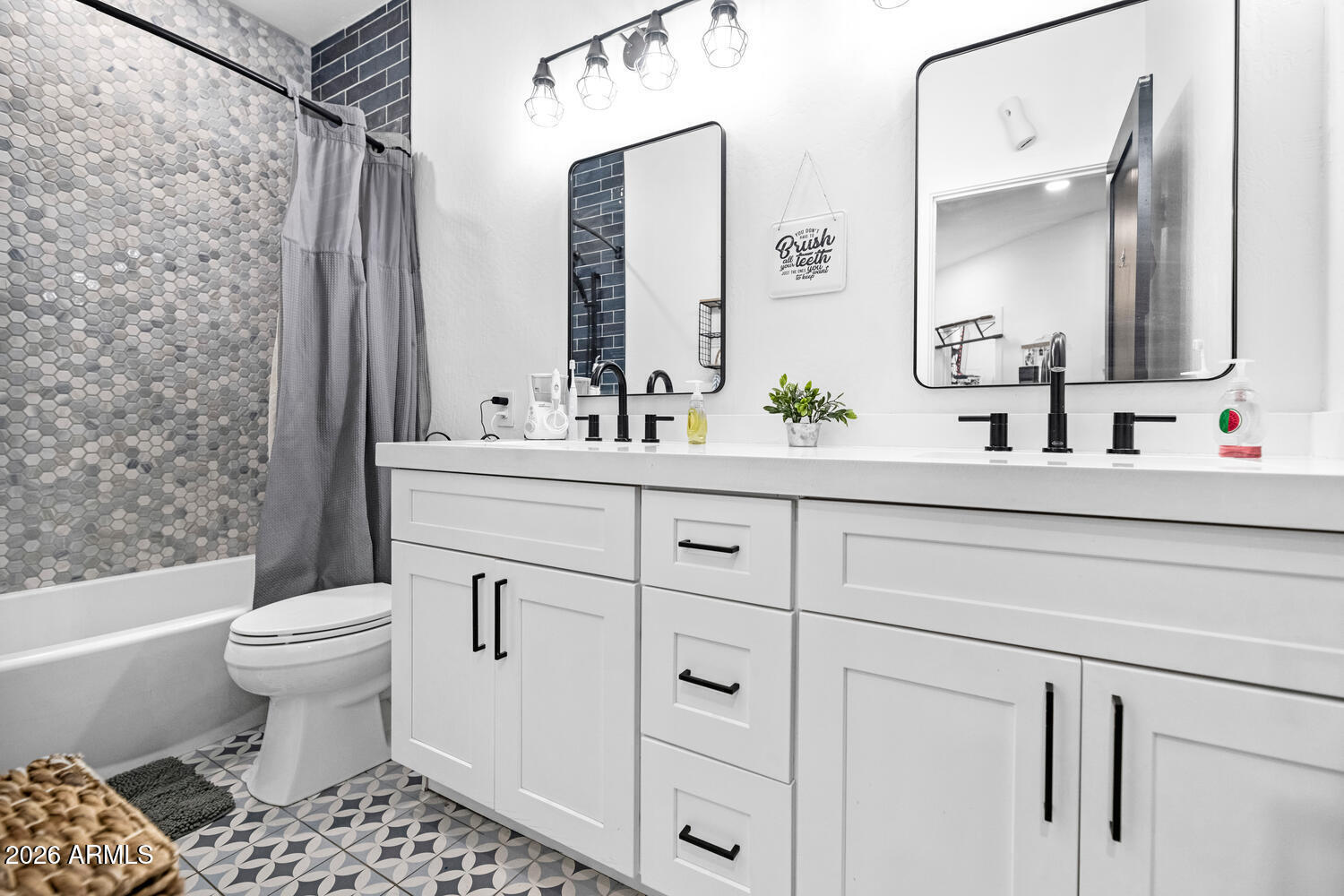 Thumbnail 28