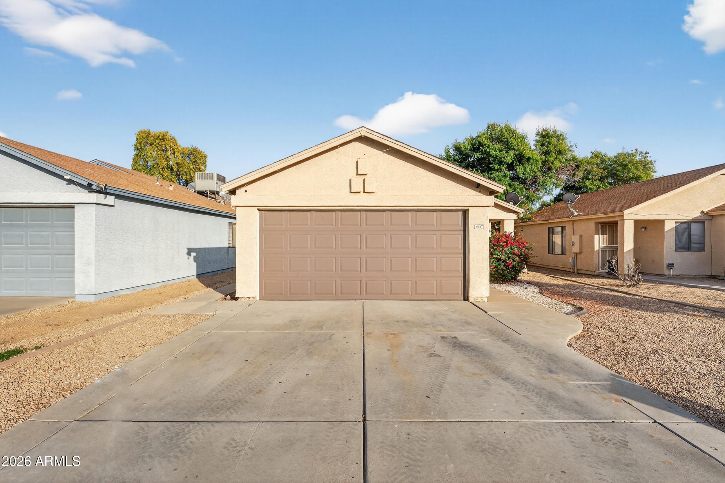 4827 N 87th Ave Avenue, Phoenix, AZ 85037 — Photo 1 of 28