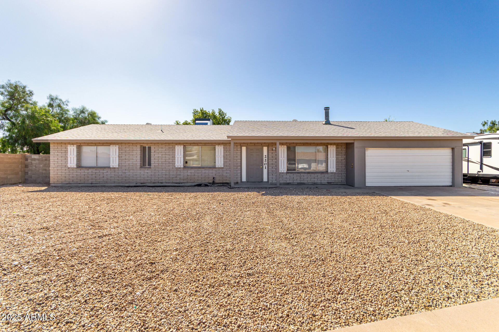 2201 W TOPEKA Drive, Phoenix, AZ 85027 — Photo 1 of 34
