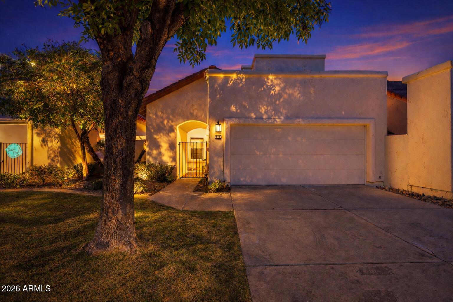 1906 E CALLE DE ARCOS Drive, Tempe, AZ 85284