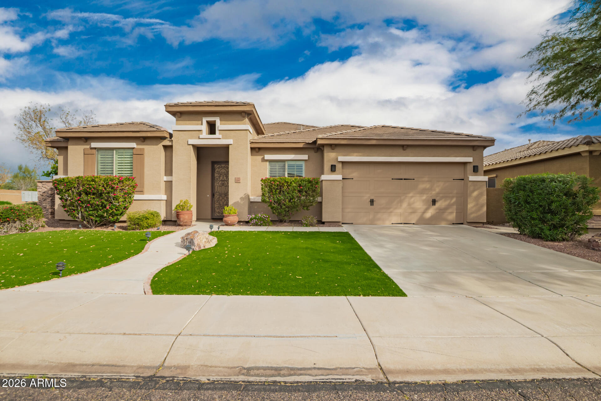 23917 N 24TH Place, Phoenix, AZ 85024 — Photo 1 of 38