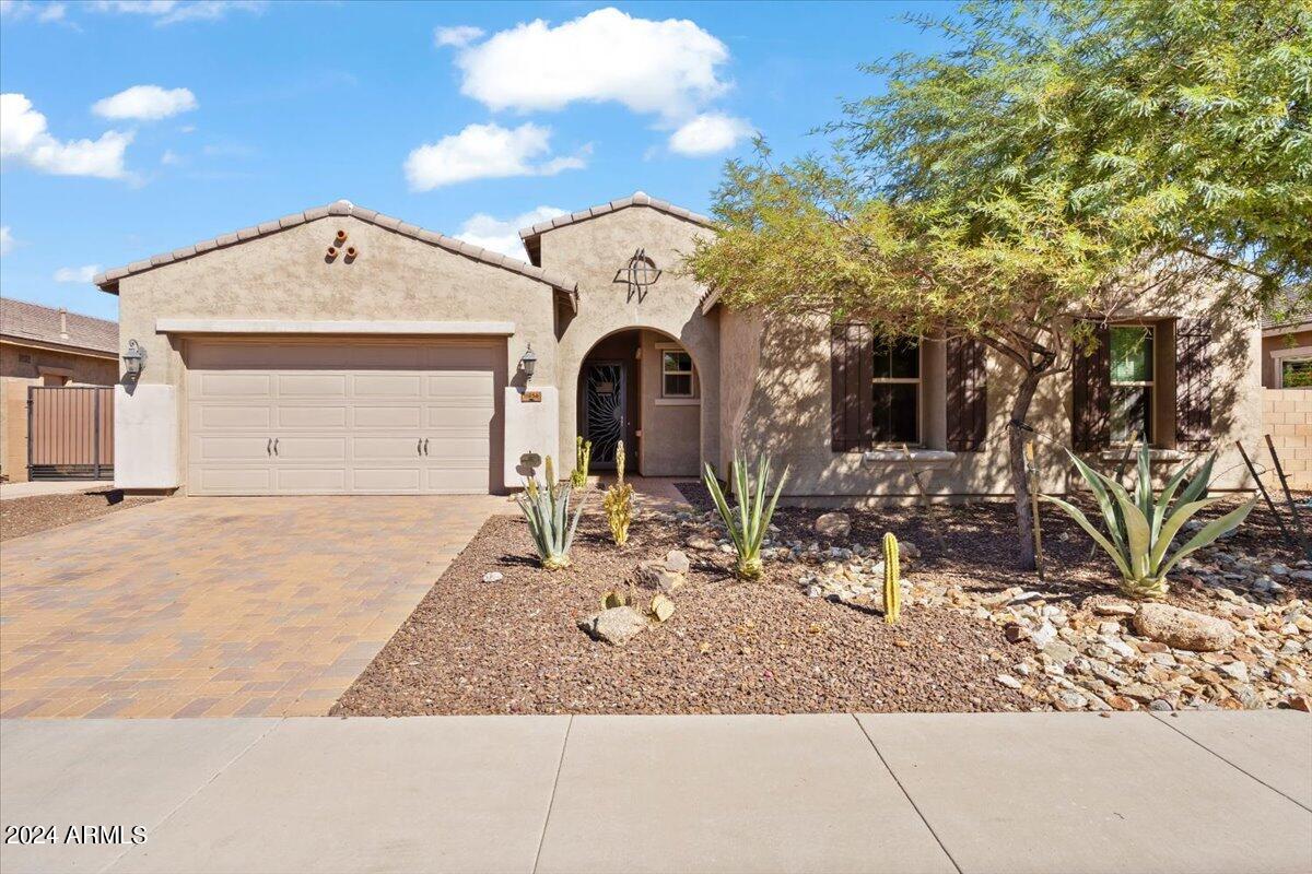 11856 W LONE TREE Trail, Peoria, AZ 85383 — Photo 1 of 62