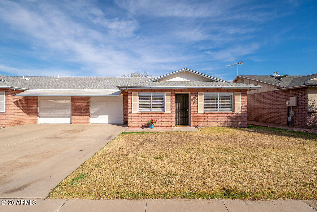 9638 W CINNABAR Avenue B, Peoria, AZ 85345 — Photo 1 of 24