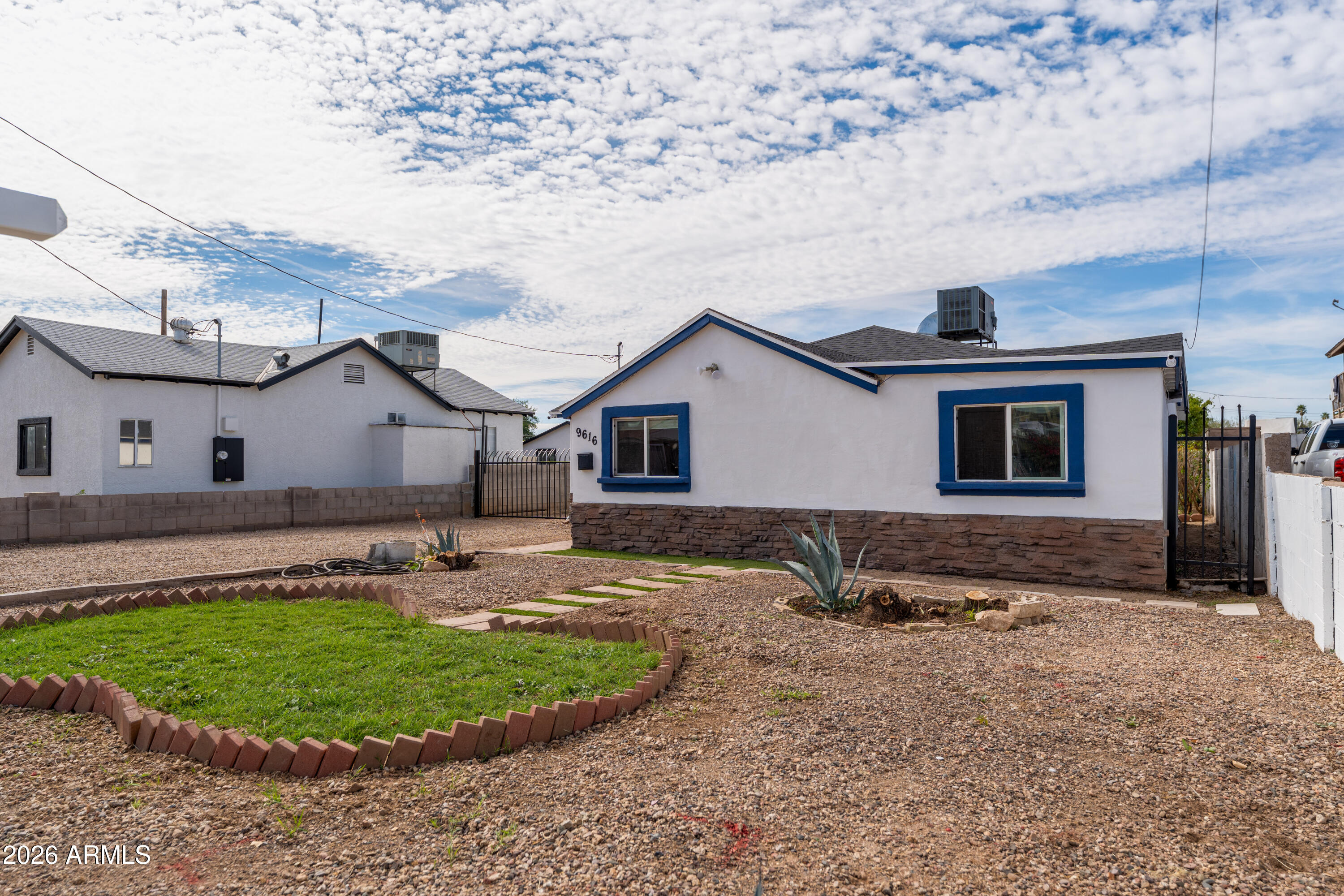 9616 N 11TH Avenue, Phoenix, AZ 85021 — Photo 1 of 32
