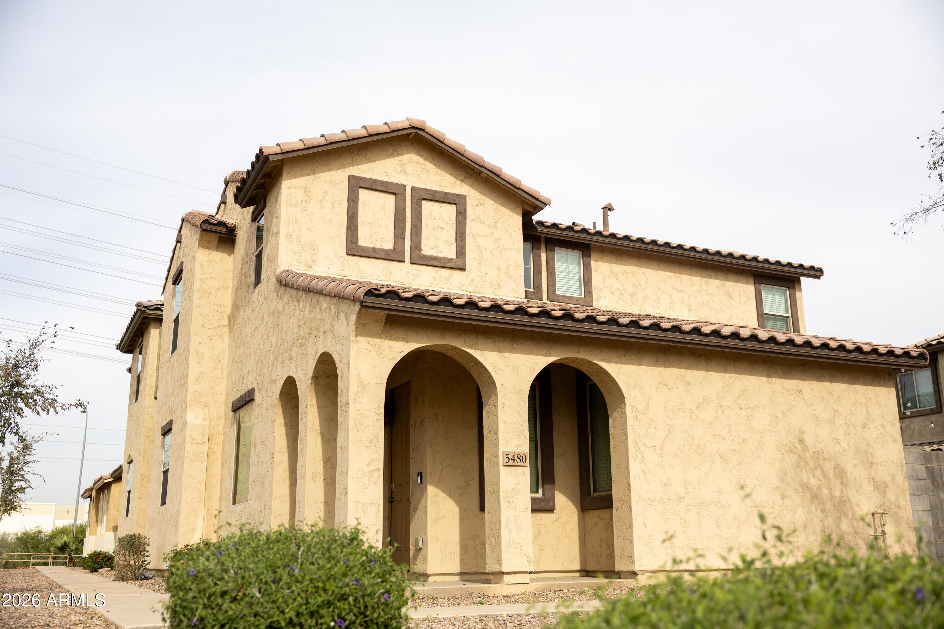 5480 W FULTON Street, Phoenix, AZ 85043
