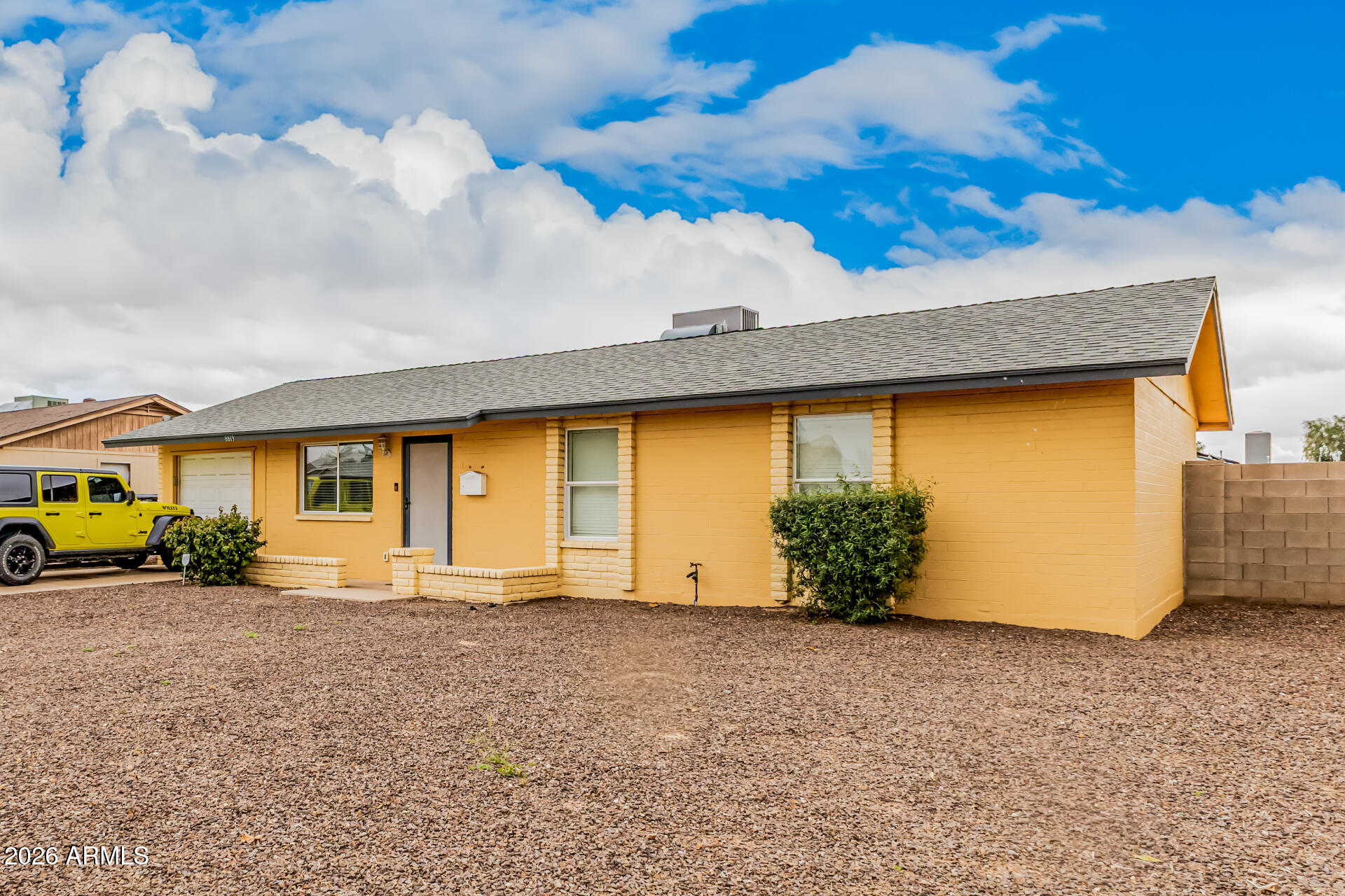 8819 W GLENROSA Avenue, Phoenix, AZ 85037