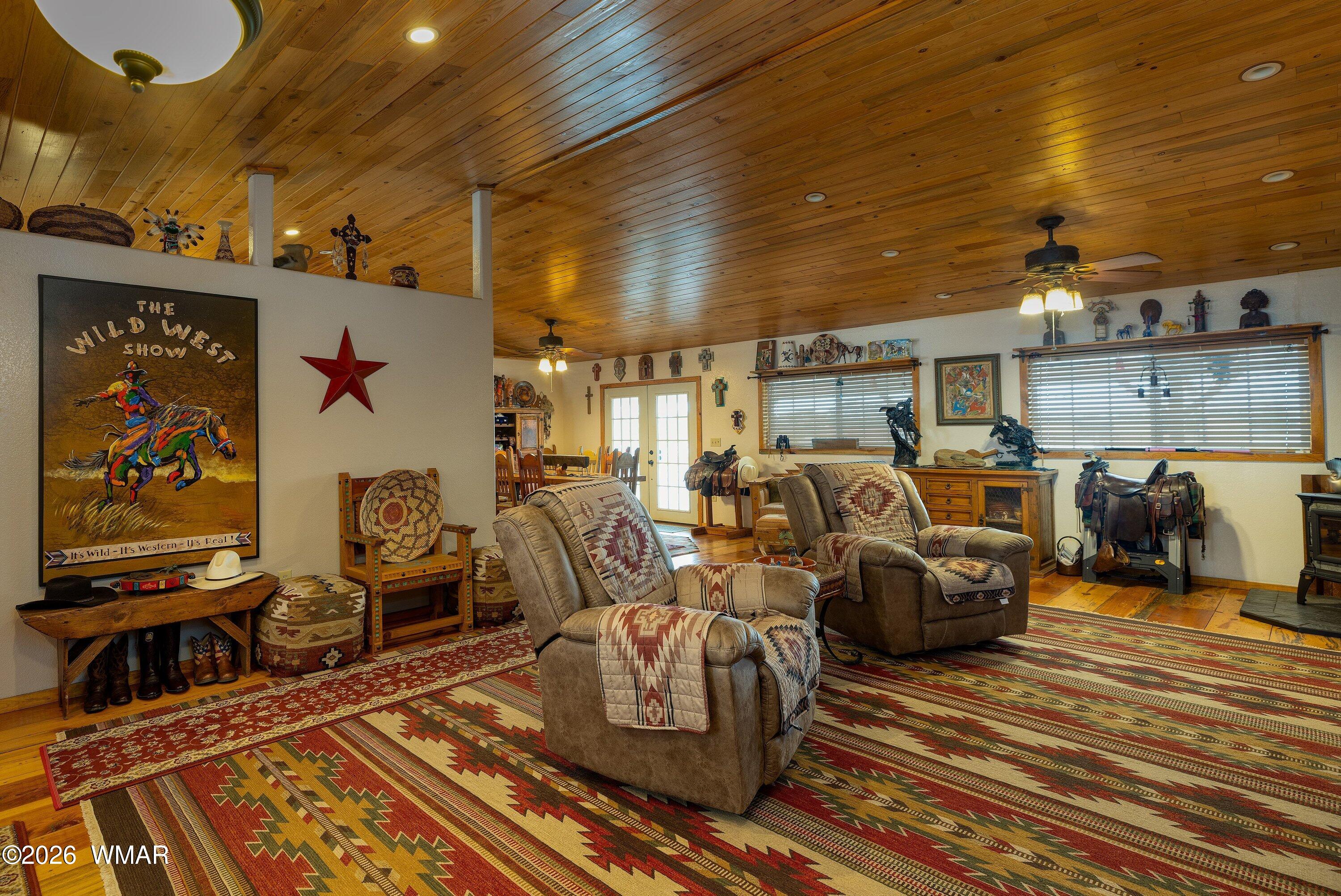 18 N3207, Vernon, AZ 85940