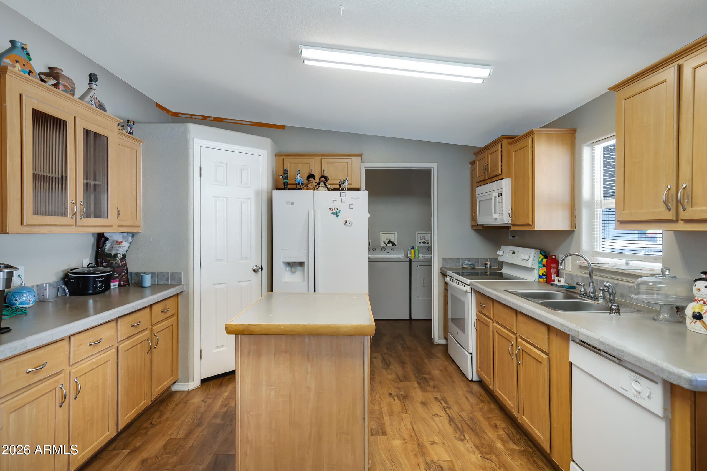 2200 N DELAWARE Drive 76, Apache Junction, AZ 85120