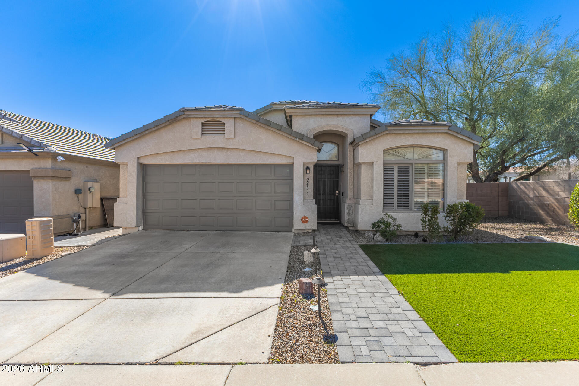2403 E Rosemonte Drive, Phoenix, AZ 85050 — Photo 1 of 31