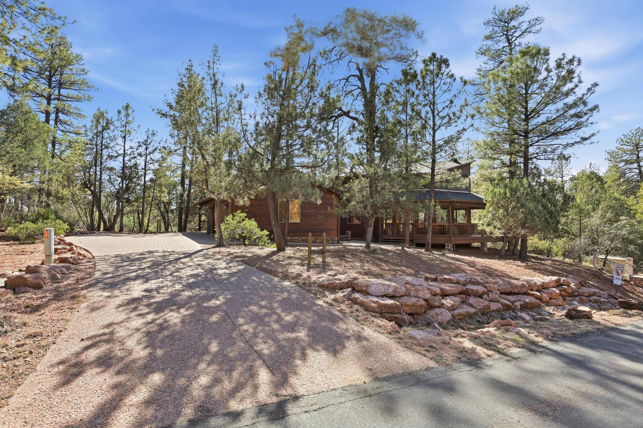 5588 W Solitude Trails Loop, Pine, AZ 85544