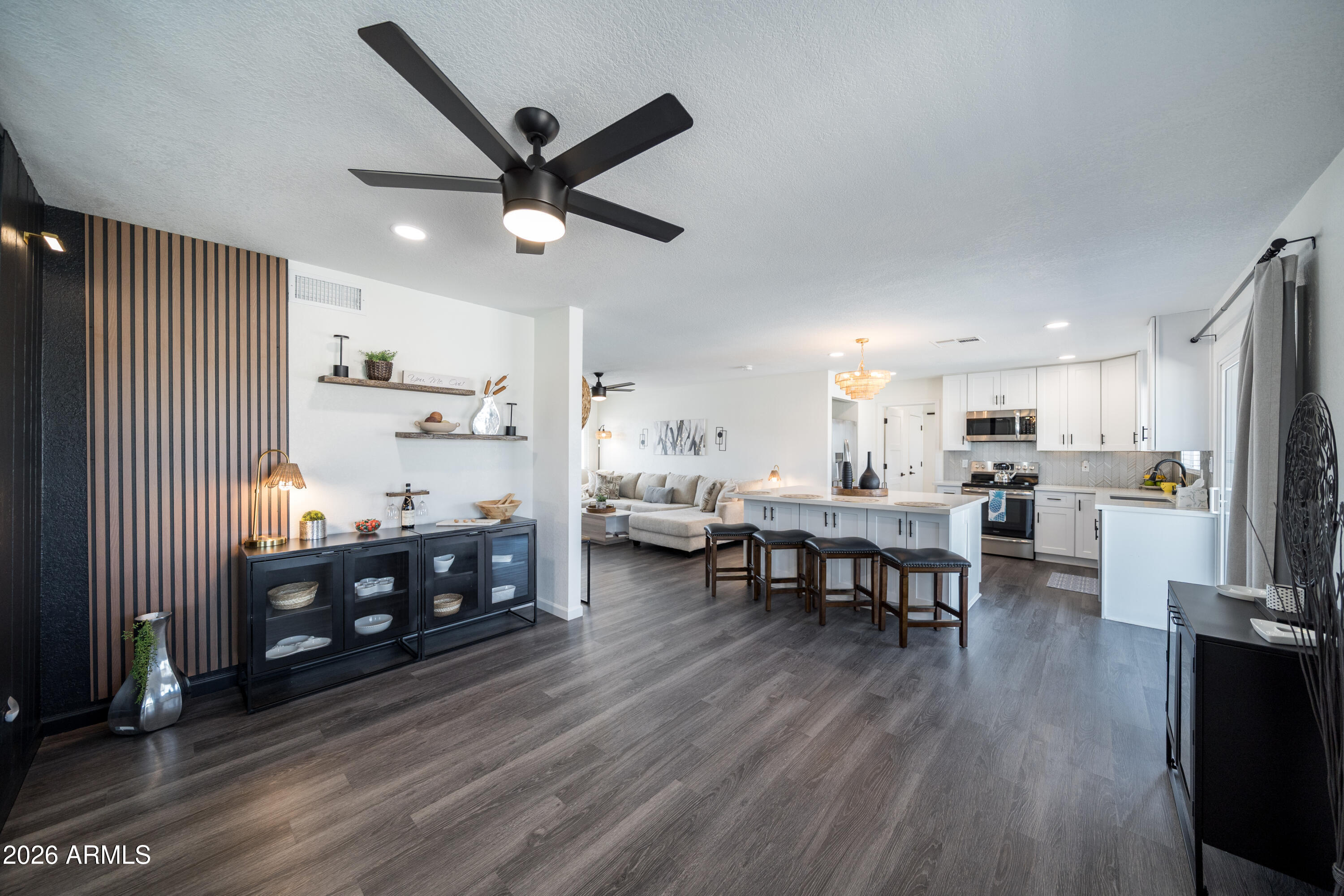 2132 E MONTE CRISTO Avenue, Phoenix, AZ 85022 — Photo 1 of 24