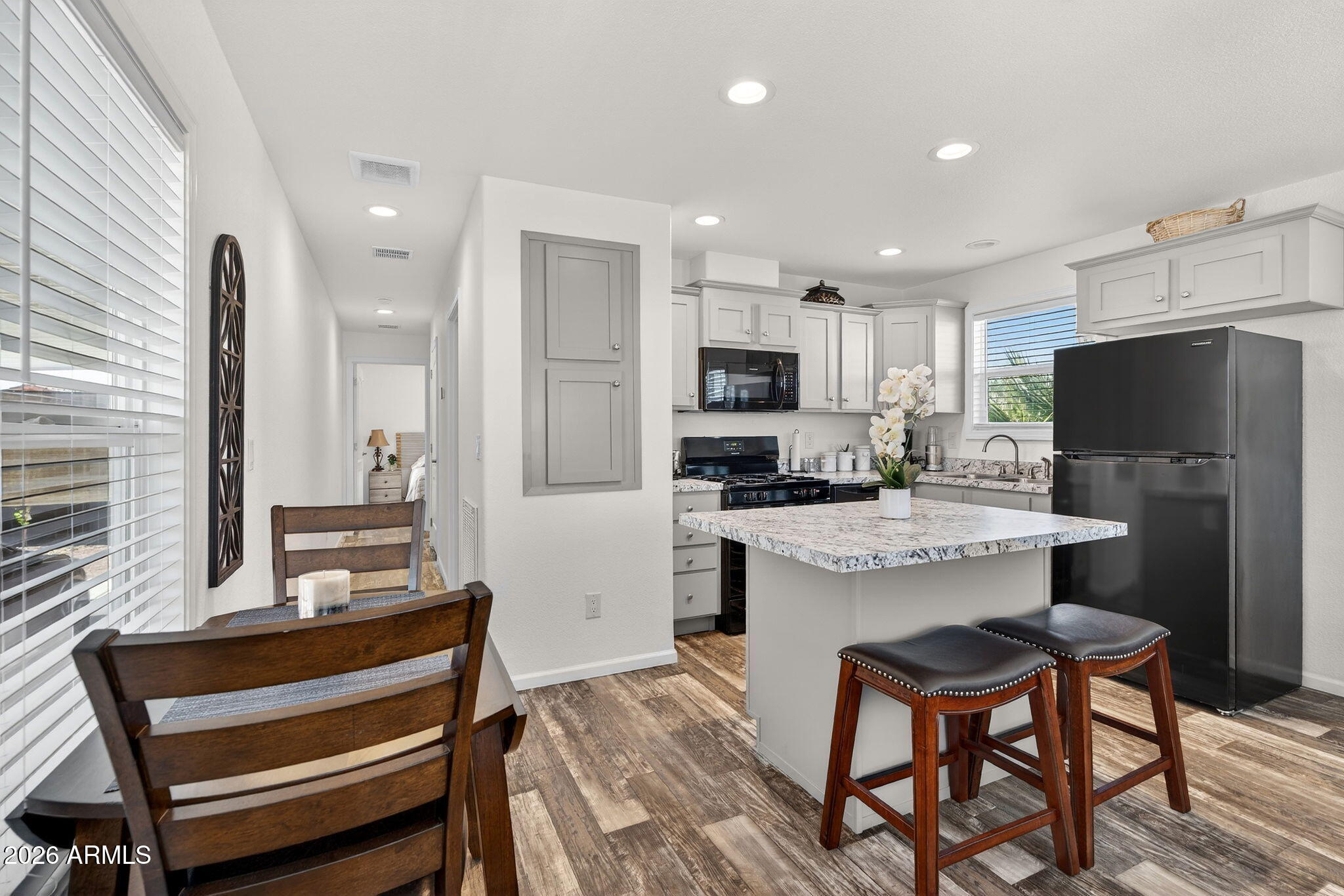 202 N MERIDIAN Road 220, Apache Junction, AZ 85120