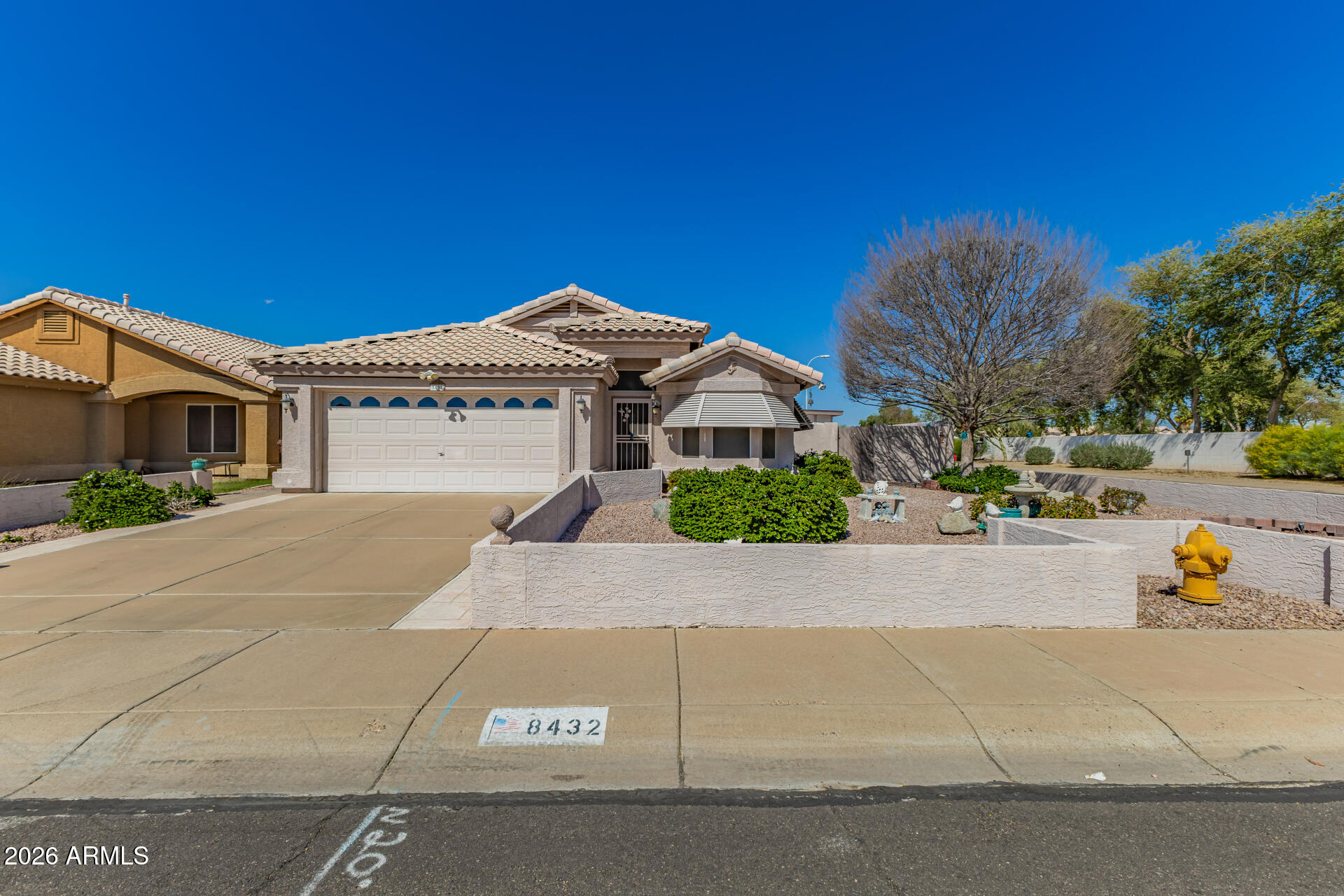 8432 W CHARTER OAK Road, Peoria, AZ 85381