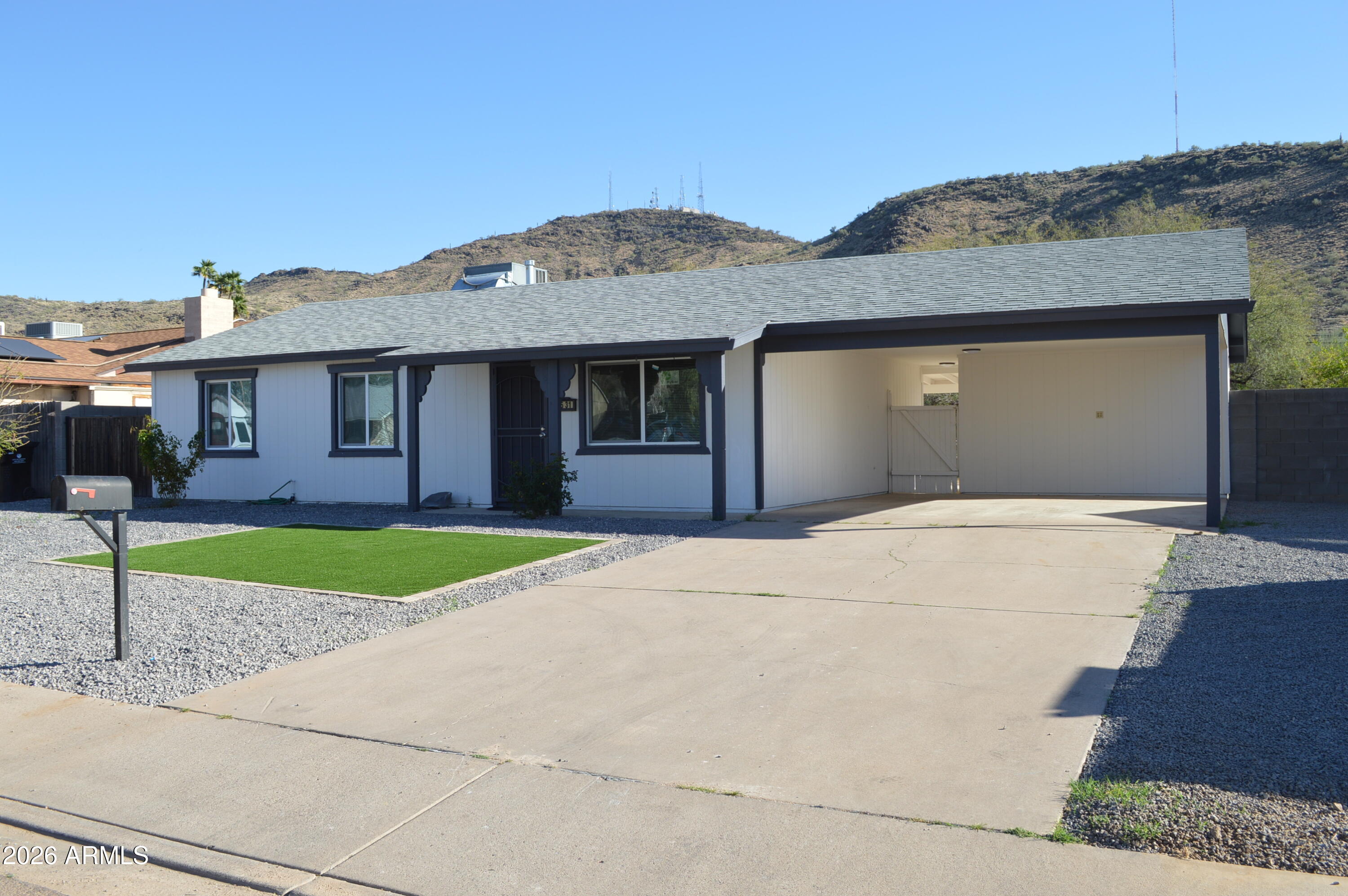 1531 W WOOD Drive, Phoenix, AZ 85029 — Photo 1 of 17