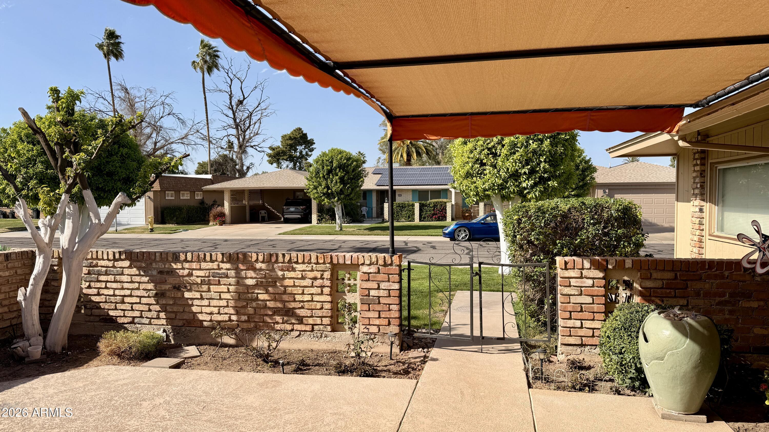 10015 W MOUNTAIN VIEW Road, Sun City, AZ 85351 — Photo 1 of 36