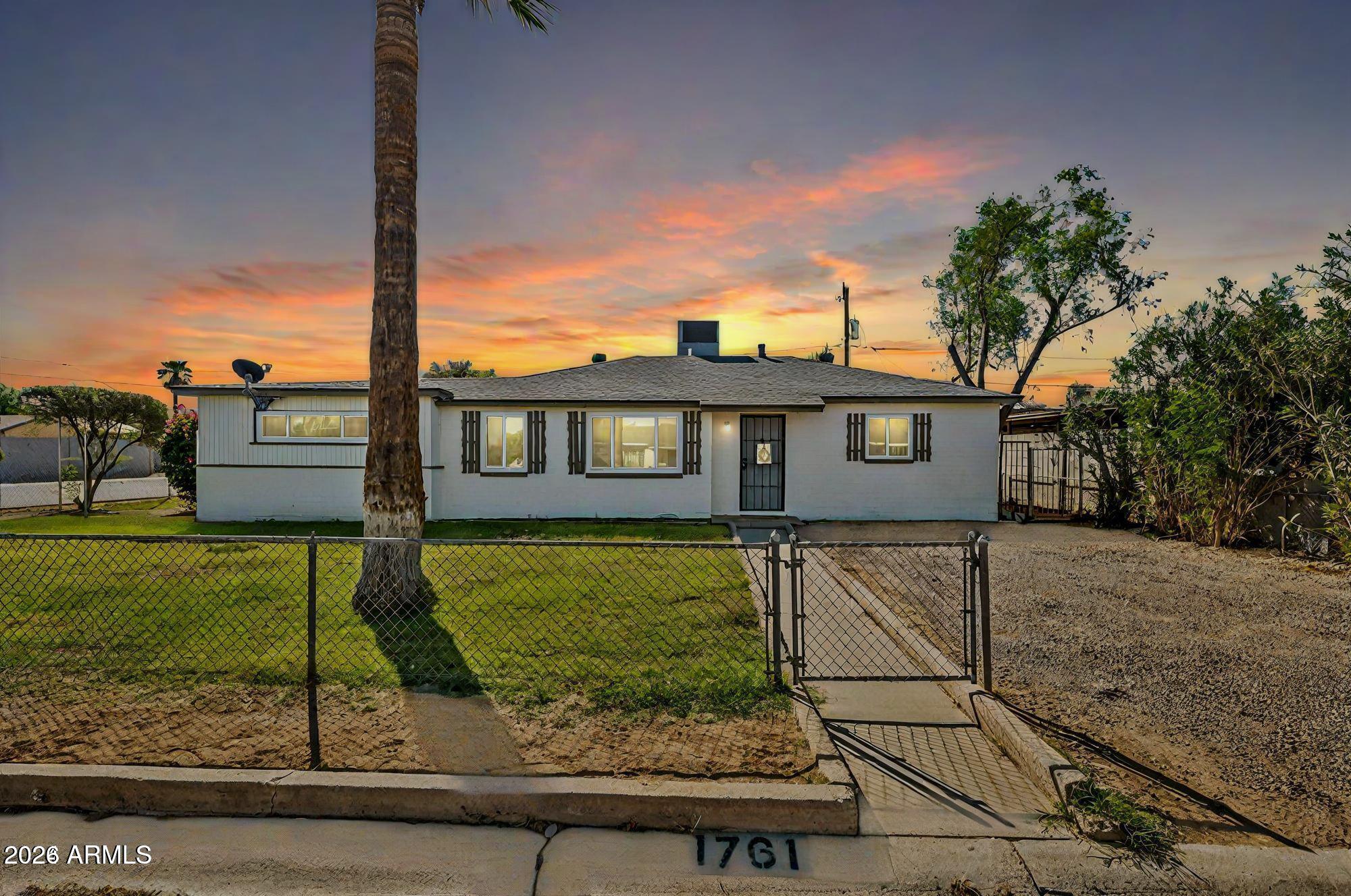 1761 E Sunland Avenue, Phoenix, AZ 85040 — Photo 1 of 12