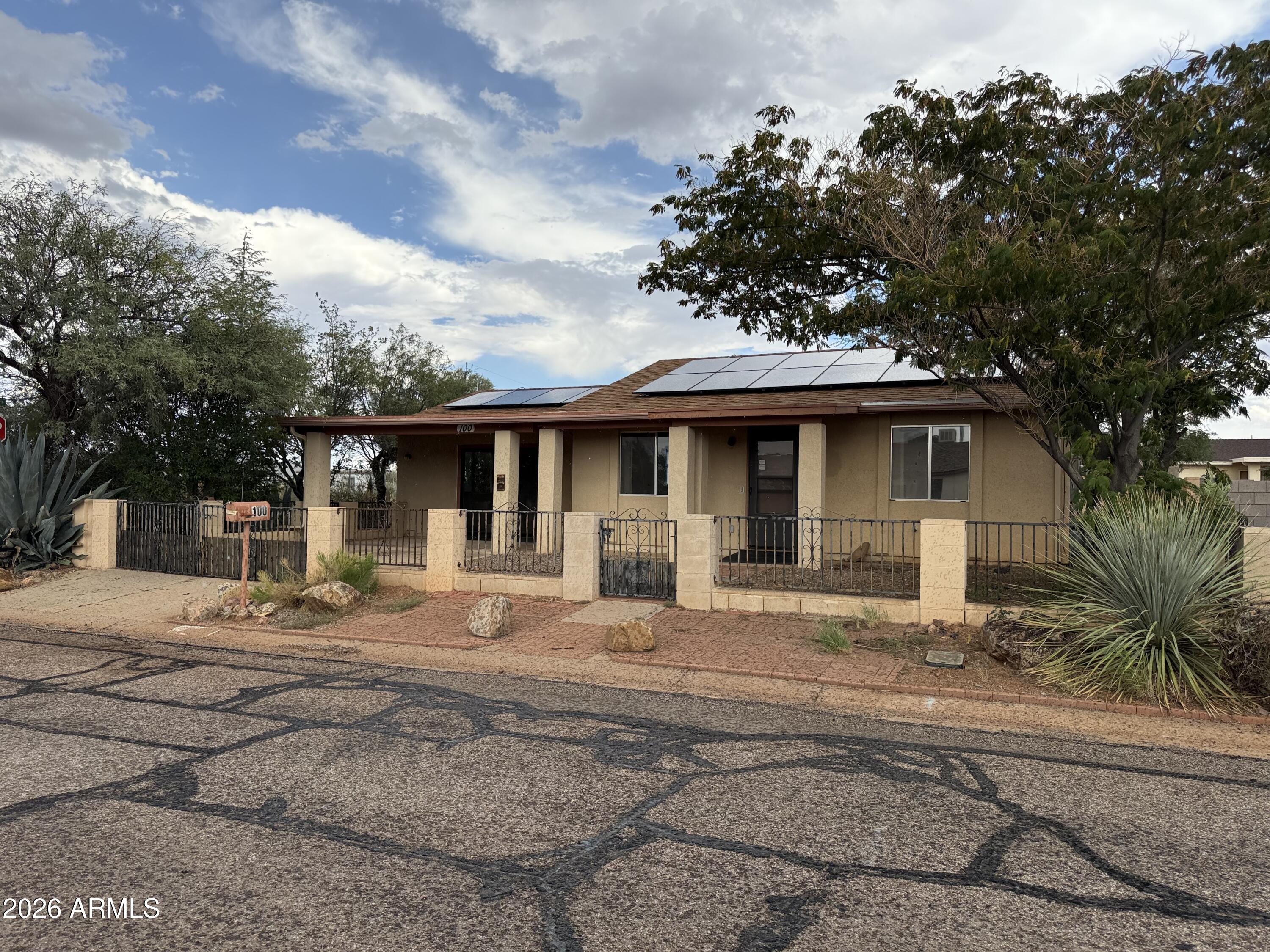 100 ARROWHEAD Drive, Huachuca City, AZ 85616 — Photo 1 of 15