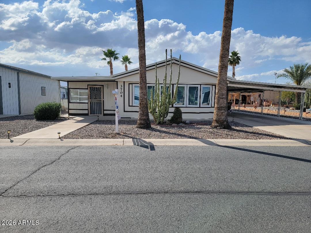 3704 N KANSAS Avenue, Florence, AZ 85132 — Photo 1 of 40
