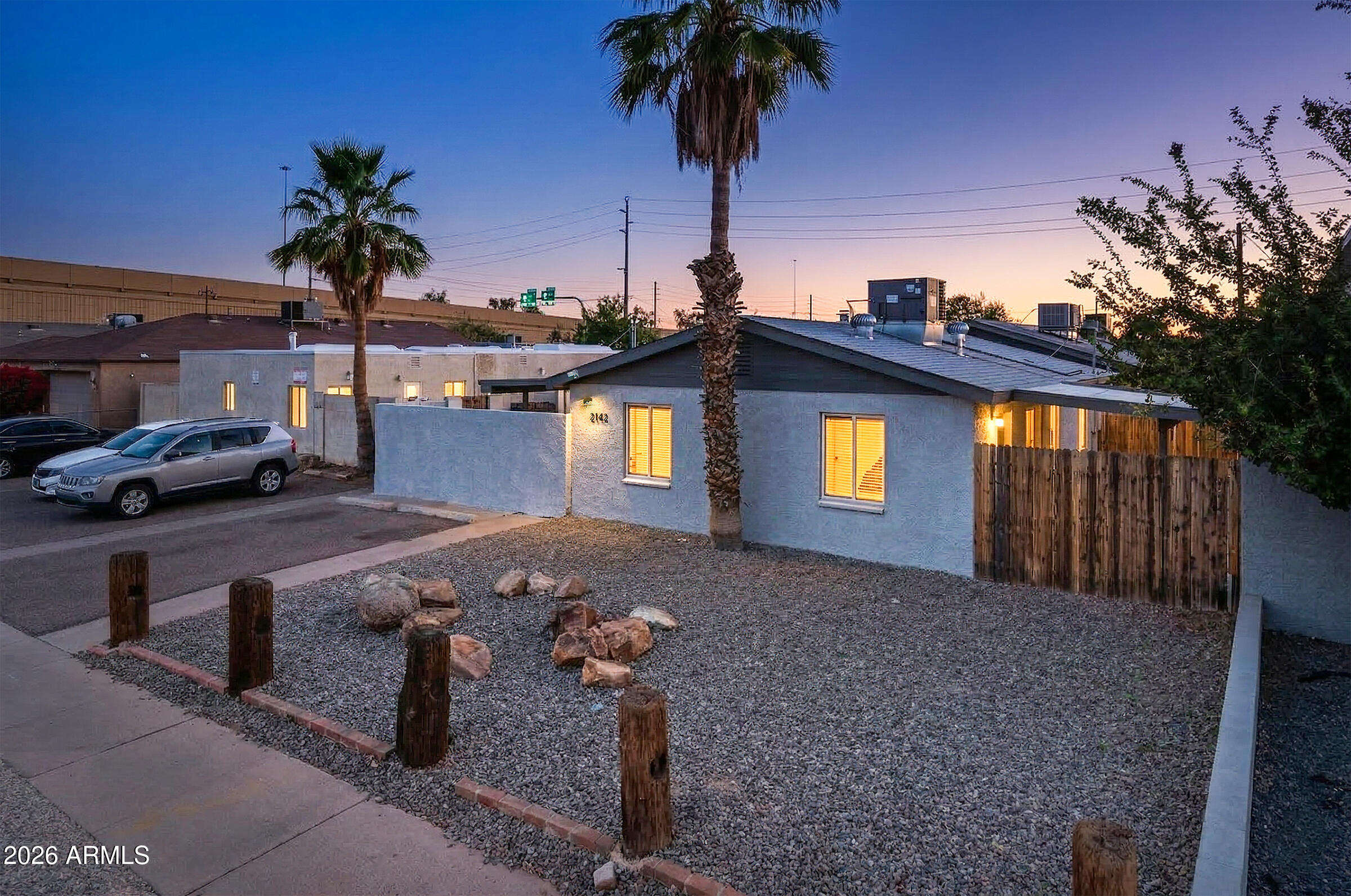 2142 E TAYLOR Street, Phoenix, AZ 85006