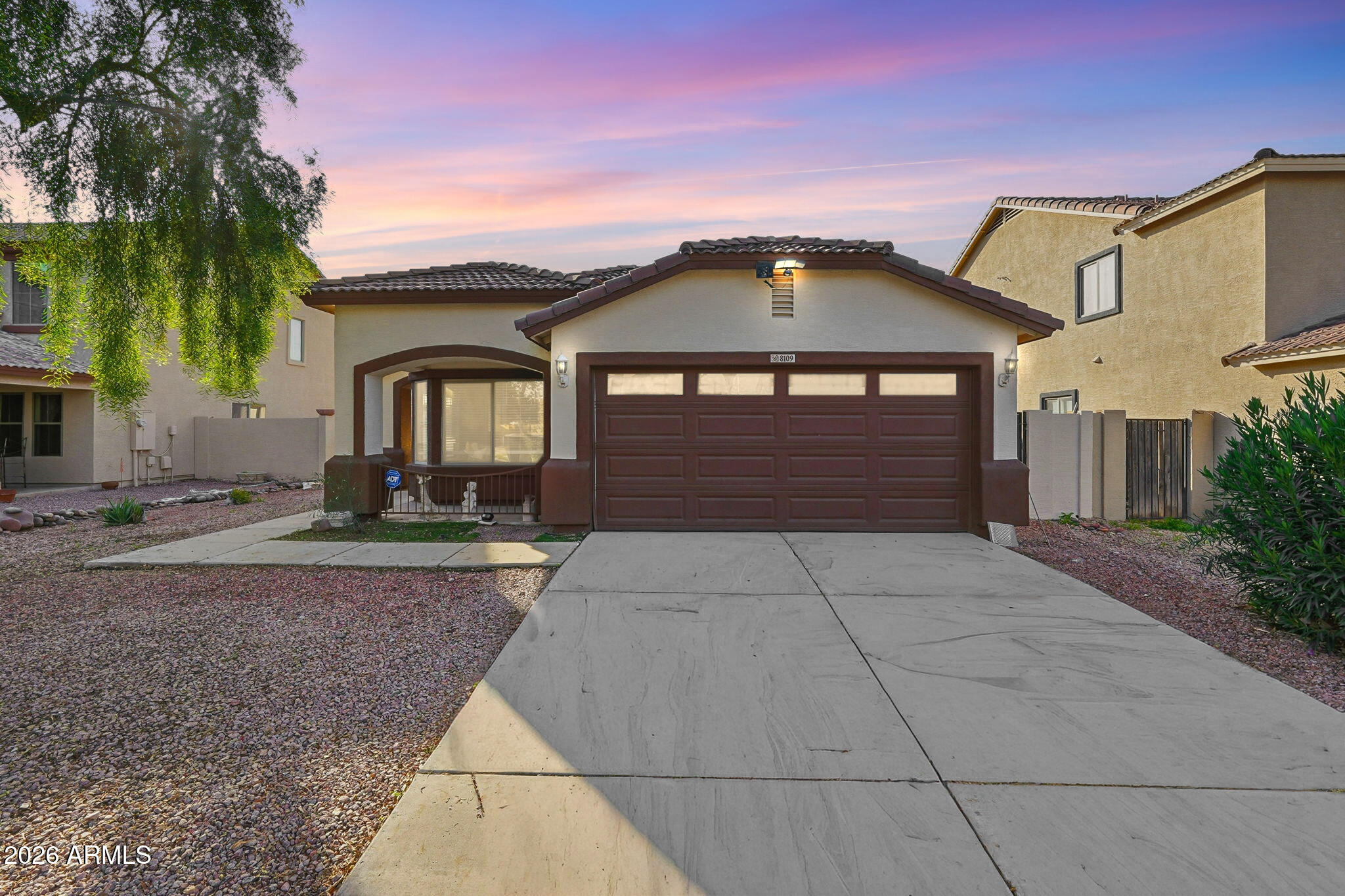 8109 W GLOBE Avenue, Phoenix, AZ 85043 — Photo 1 of 28