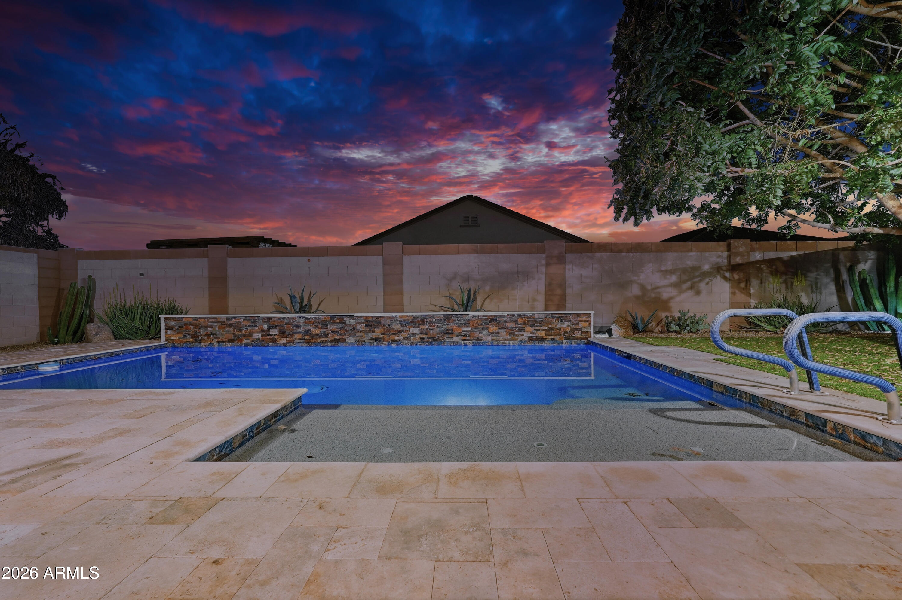15869 W MAUNA LOA Lane, Surprise, AZ 85379 — Photo 1 of 58