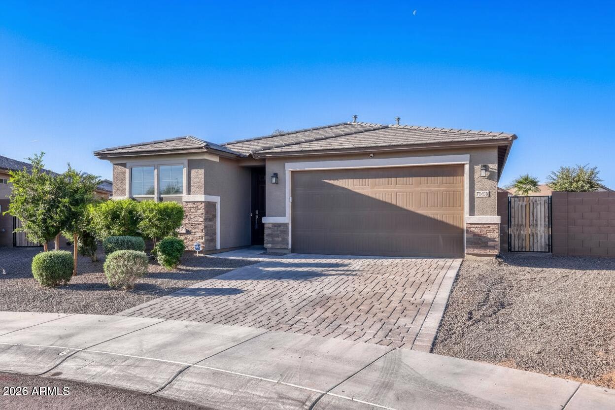 17953 W GOLDEN Lane, Waddell, AZ 85355