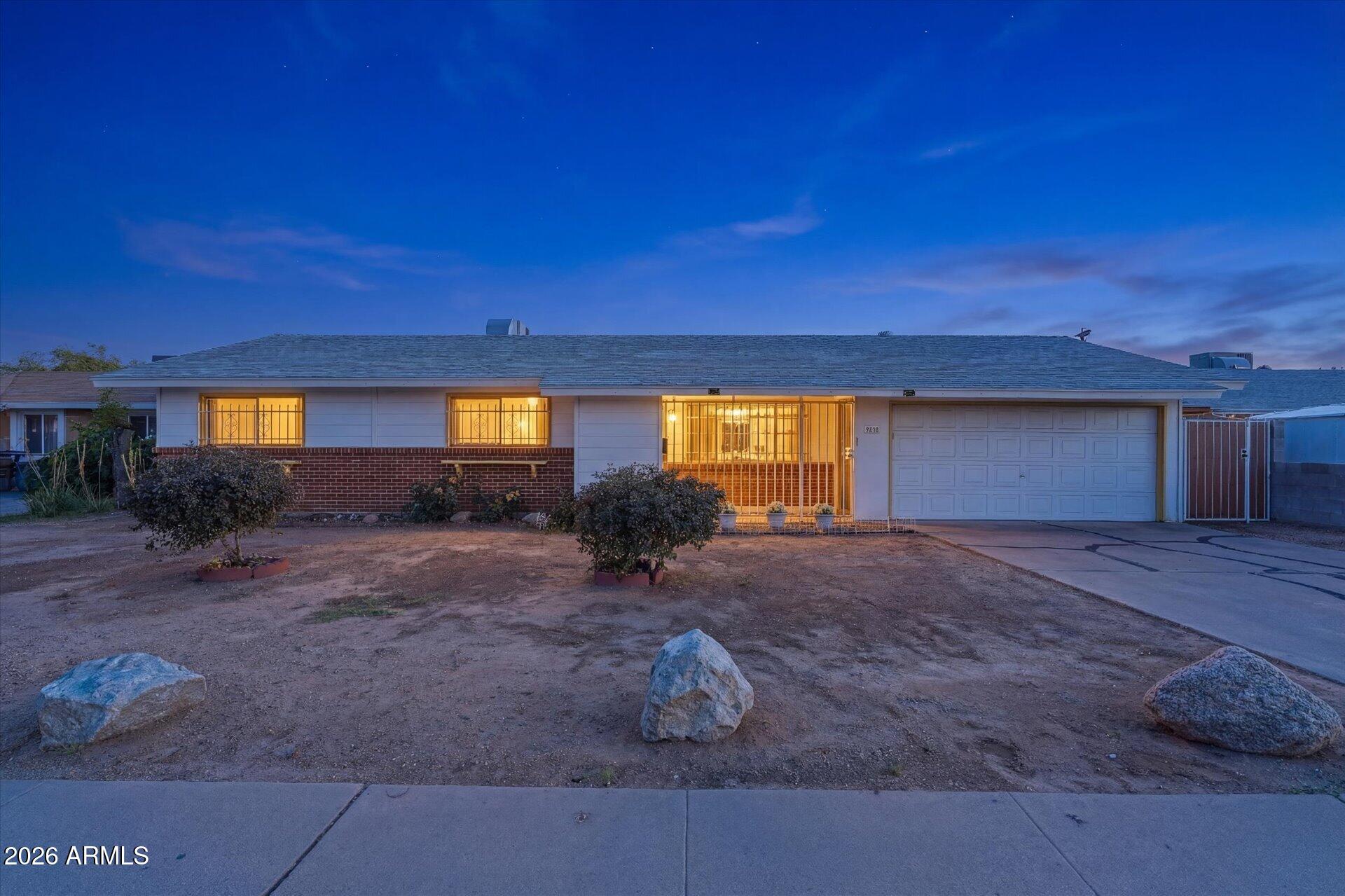 5449 W THOMAS Road, Phoenix, AZ 85031 — Photo 1 of 30