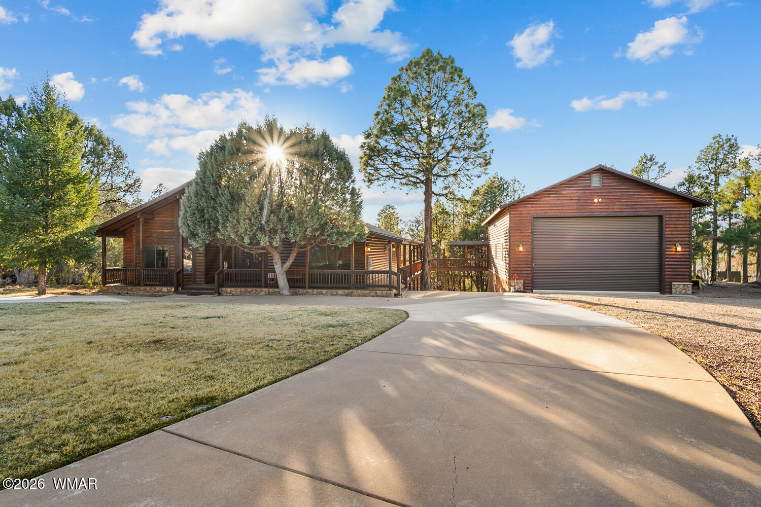 2940 Constellation Lane, Overgaard, AZ 85933