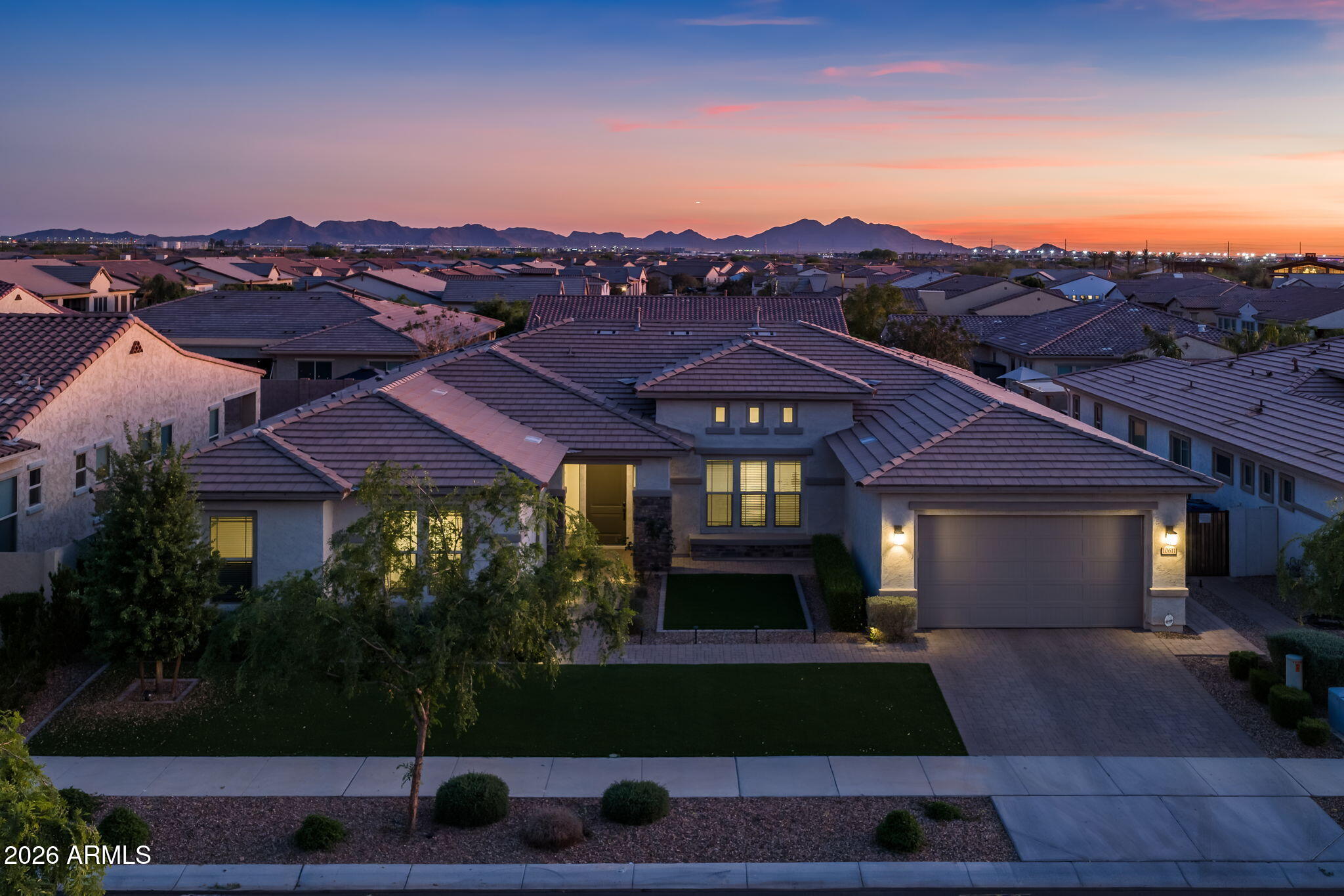 10611 E TUMBLEWEED Avenue, Mesa, AZ 85212