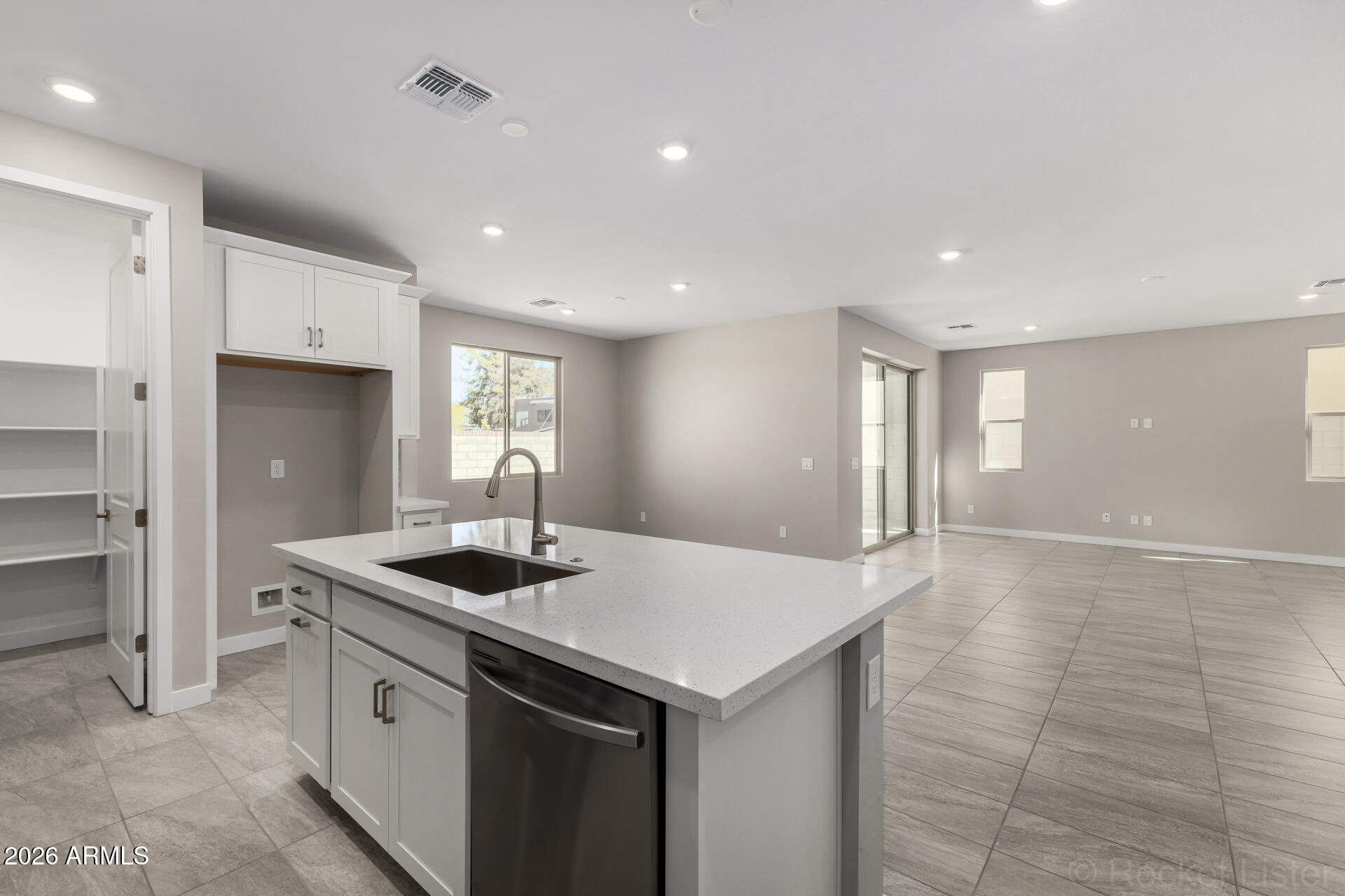 Thumbnail 26