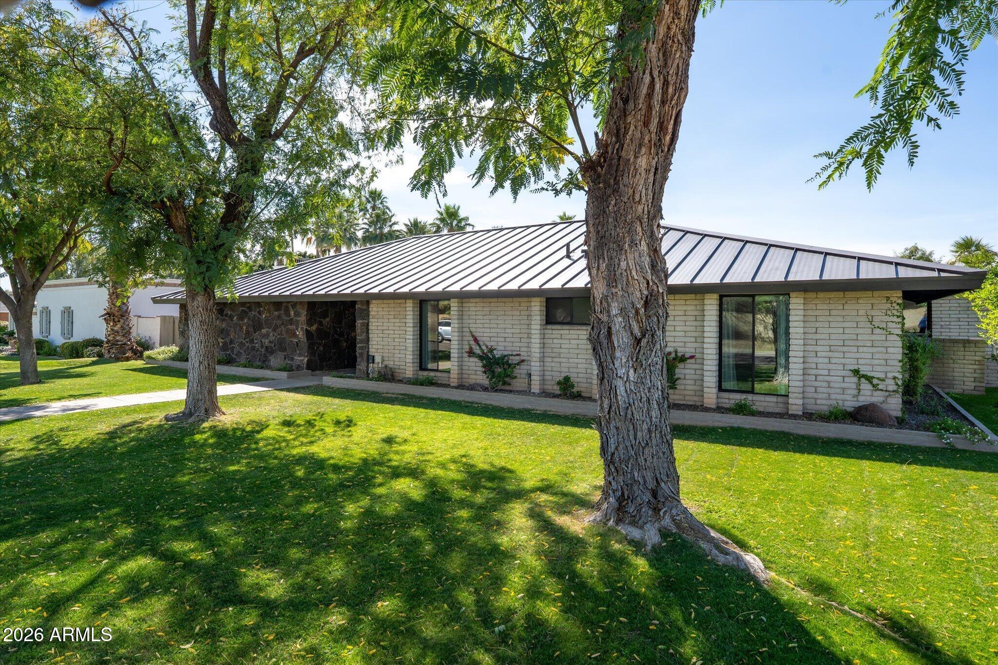 7536 N 10th Street, Phoenix, AZ 85020 — Photo 1 of 53
