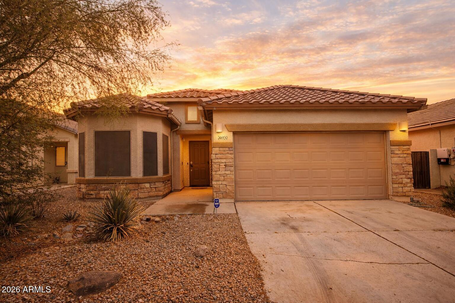 36950 W MONDRAGONE Lane, Maricopa, AZ 85138